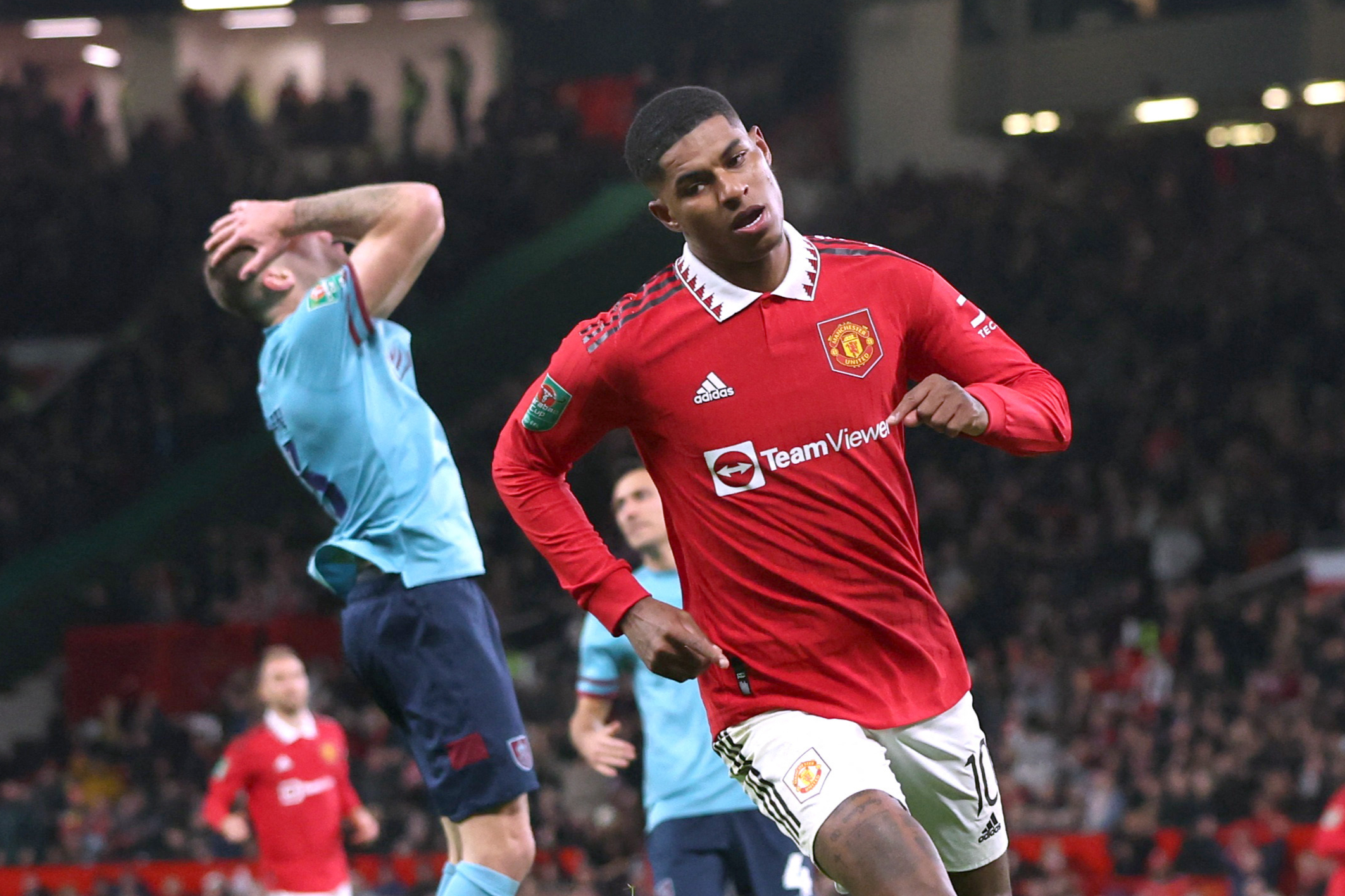 Fantasy Premier League tips: Squad selection, transfer picks and deadline for gameweek 17 as FPL returns