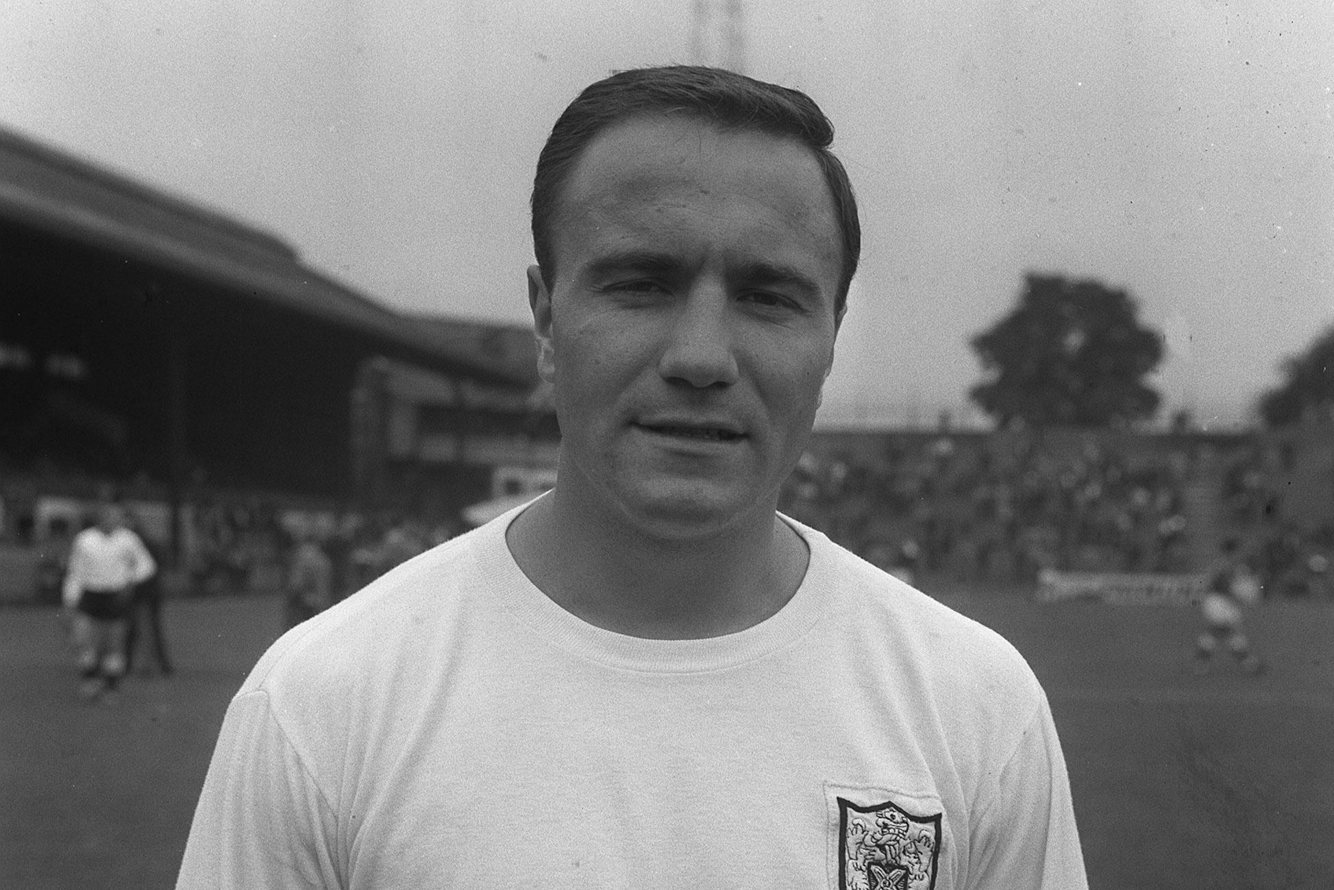 George Cohen: England 1966 World Cup winner dies aged 83 as Fulham lead tributes