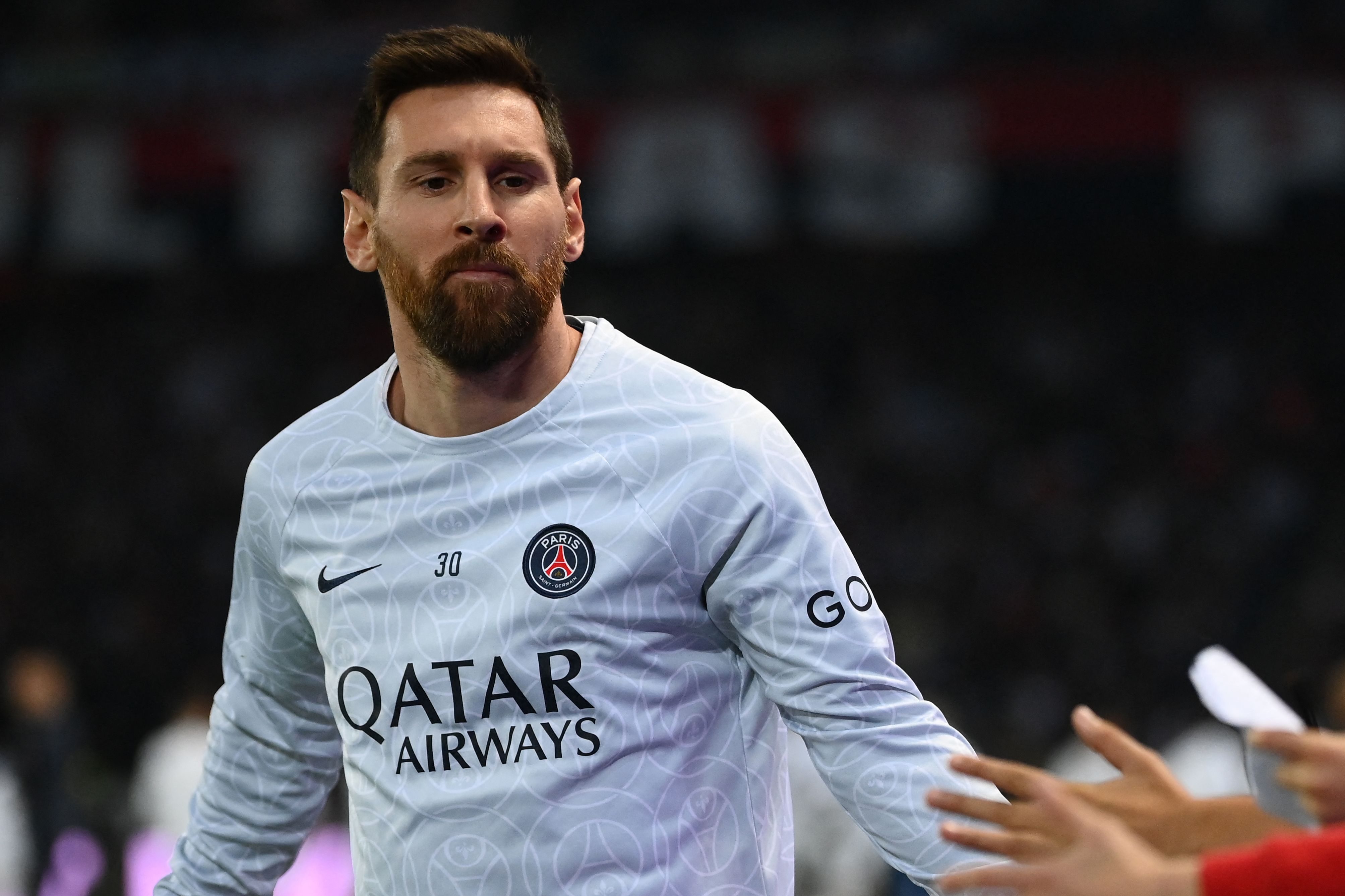 Lionel Messi given guard of honour by PSG team-mates following return to training after World Cup heroics 