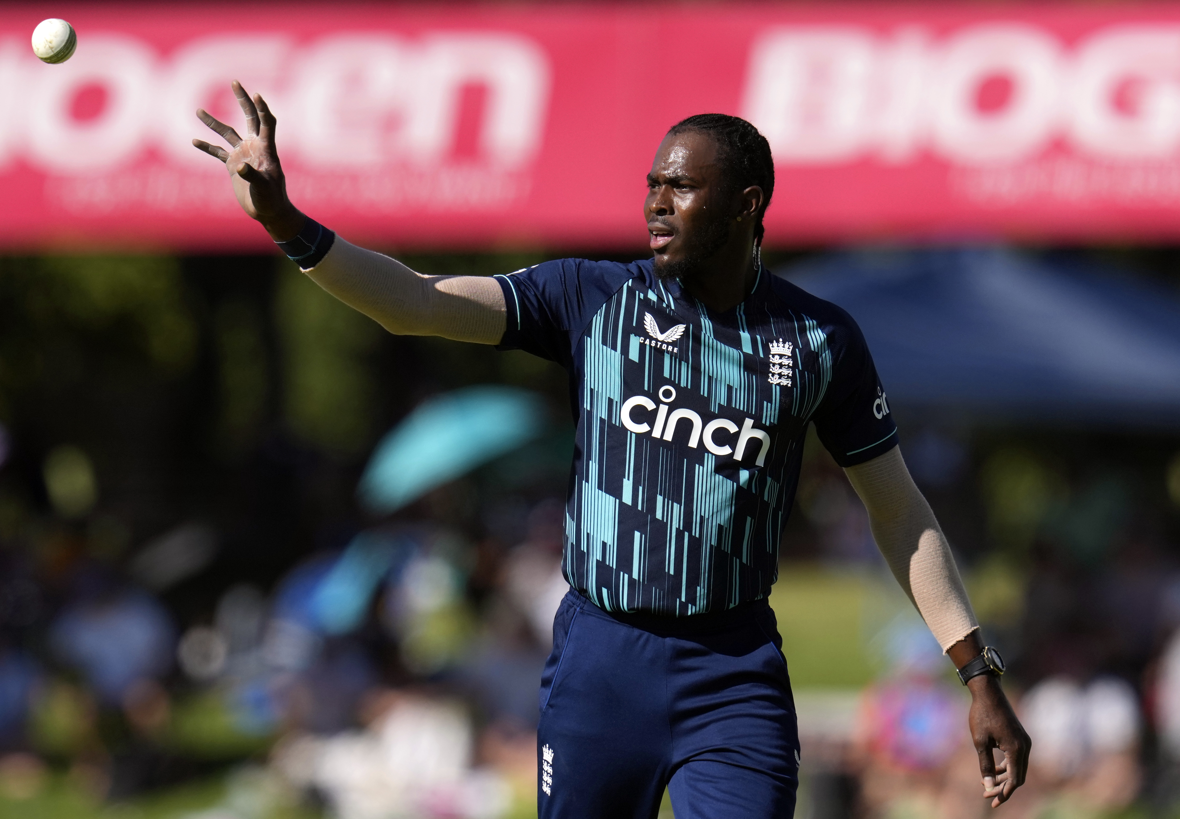Jofra Archer’s game-breaking talent leaves England again wrestling with temptation to rely on fit-again star