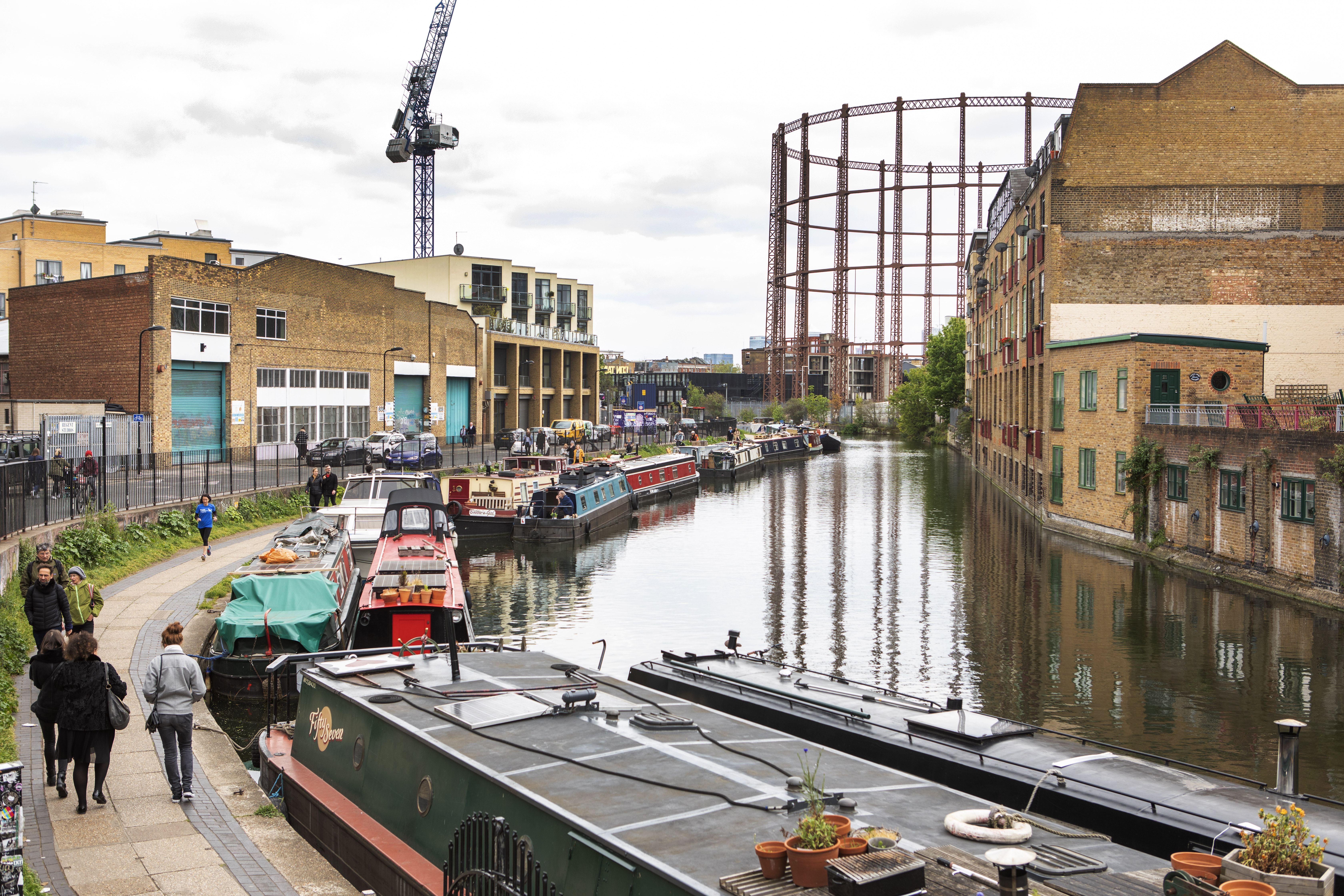 London houseboat mystery: who is secretly leaving random ‘gifts’ on canal boats — and why?