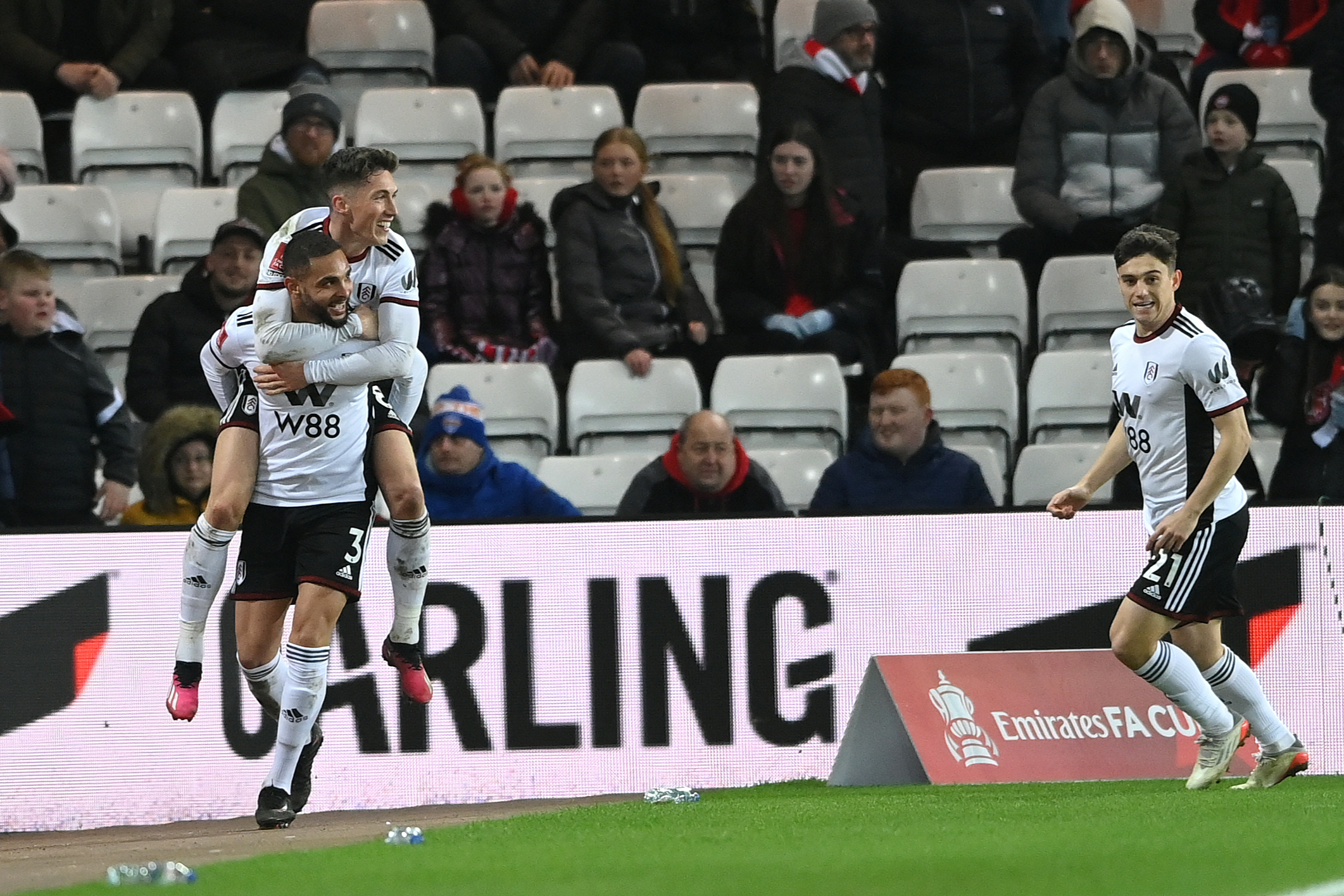 Sunderland 2-3 Fulham: Marco Silva’s side survive scare to keep FA Cup dream alive