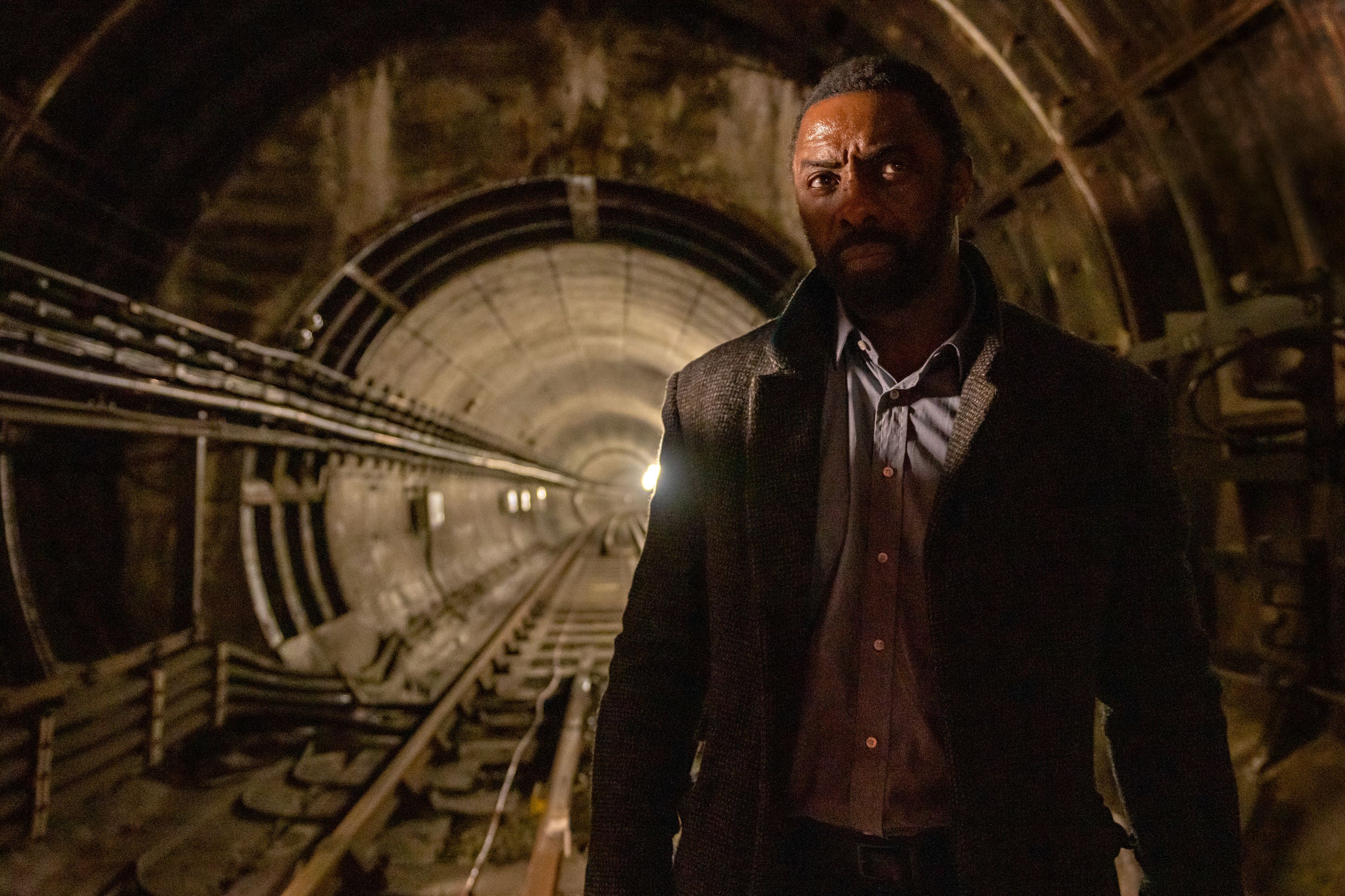Idris Elba wins praise but critics label Luther: The Fallen Sun ‘cartoonish’