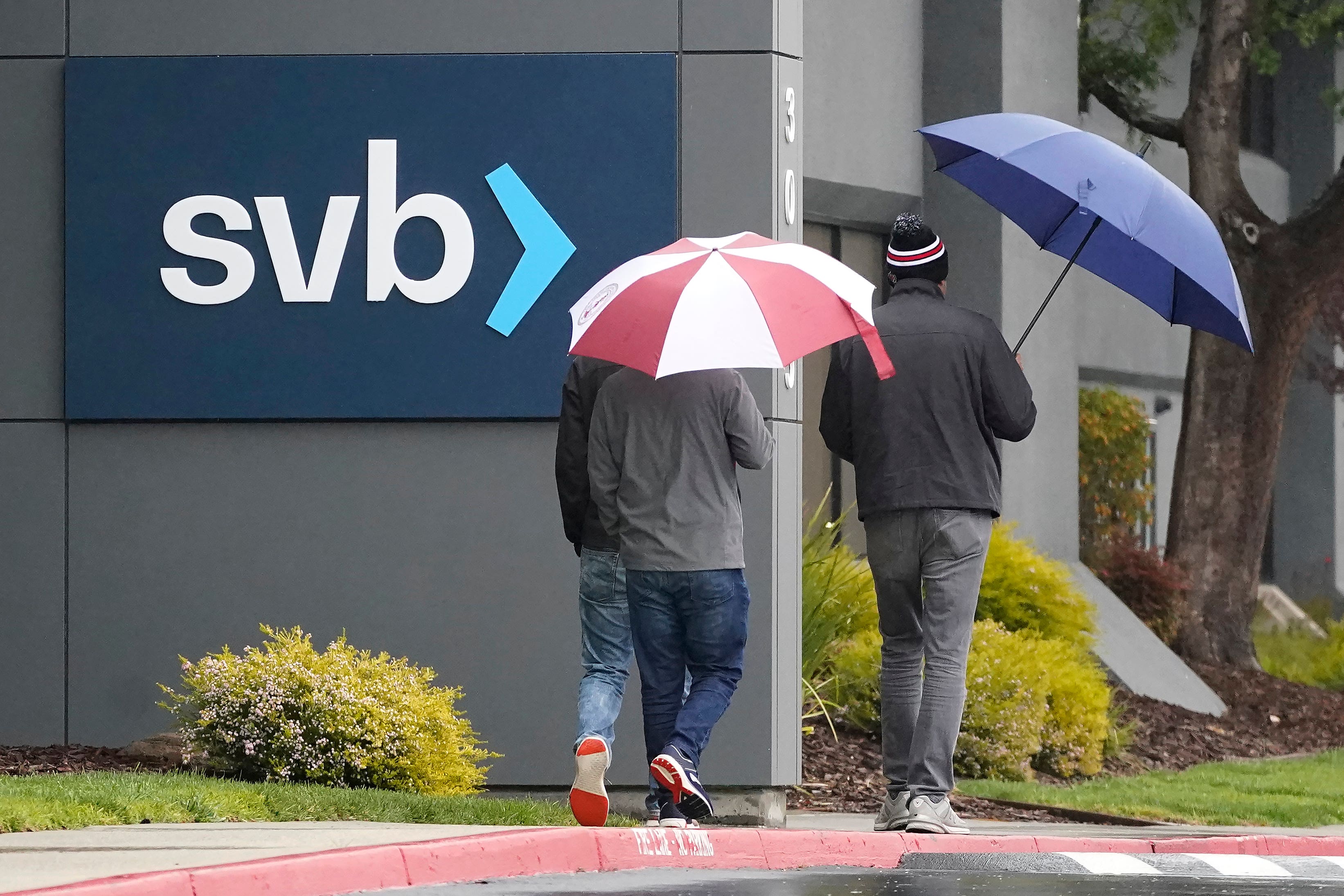 UK tech groups cheer SVB rescue deal for saving thousands of ‘anxious’ start-ups