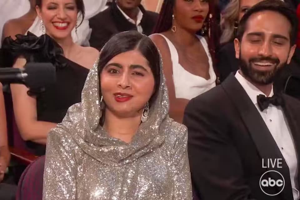 Jimmy Kimmel asks Malala Yousafzai a viewer question: “As the youngest Nobel Prize winner in history, I was wondering, do you think Harry Styles spit on Chris Pine?”