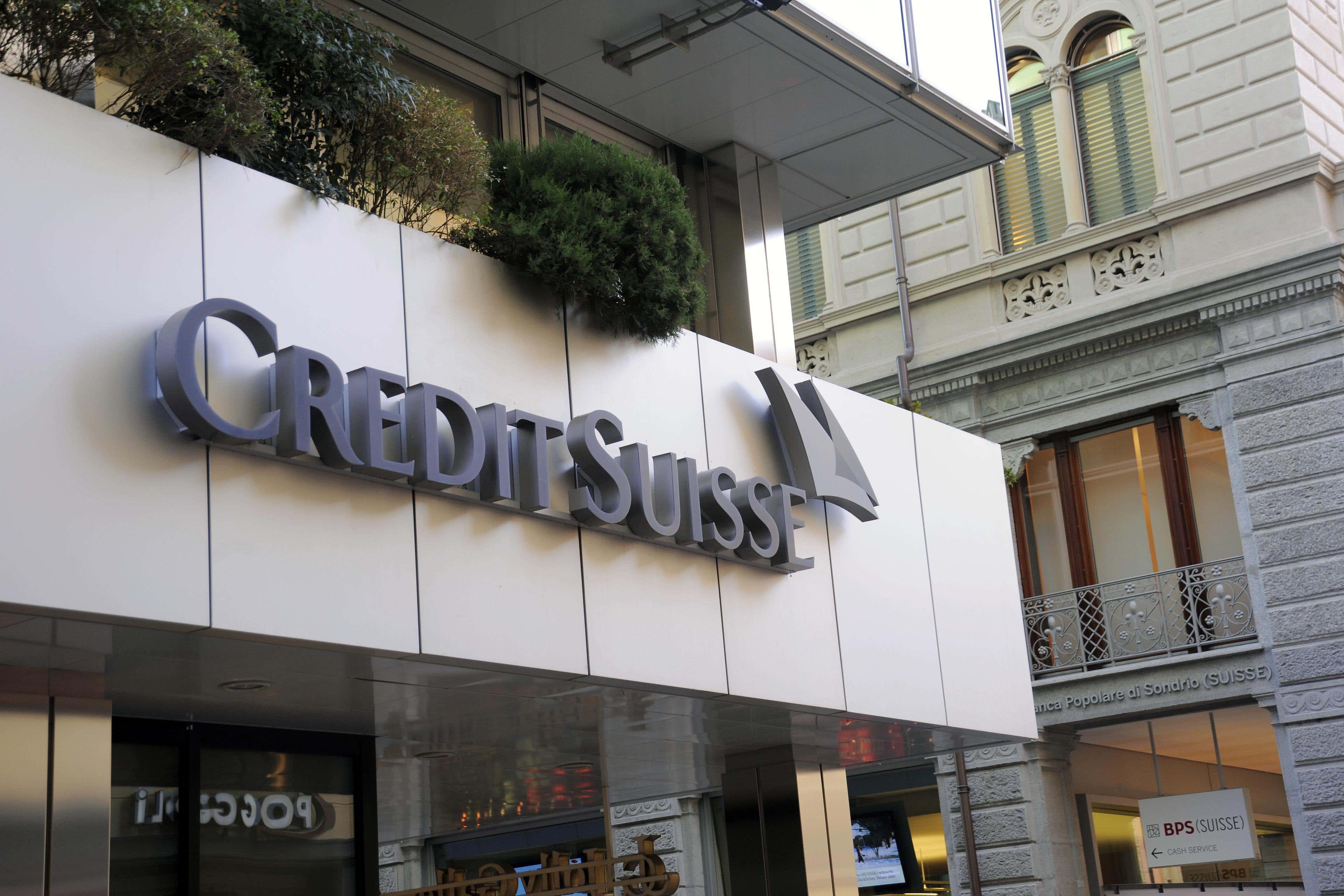 What is happening to banks and why are people talking about a crisis?