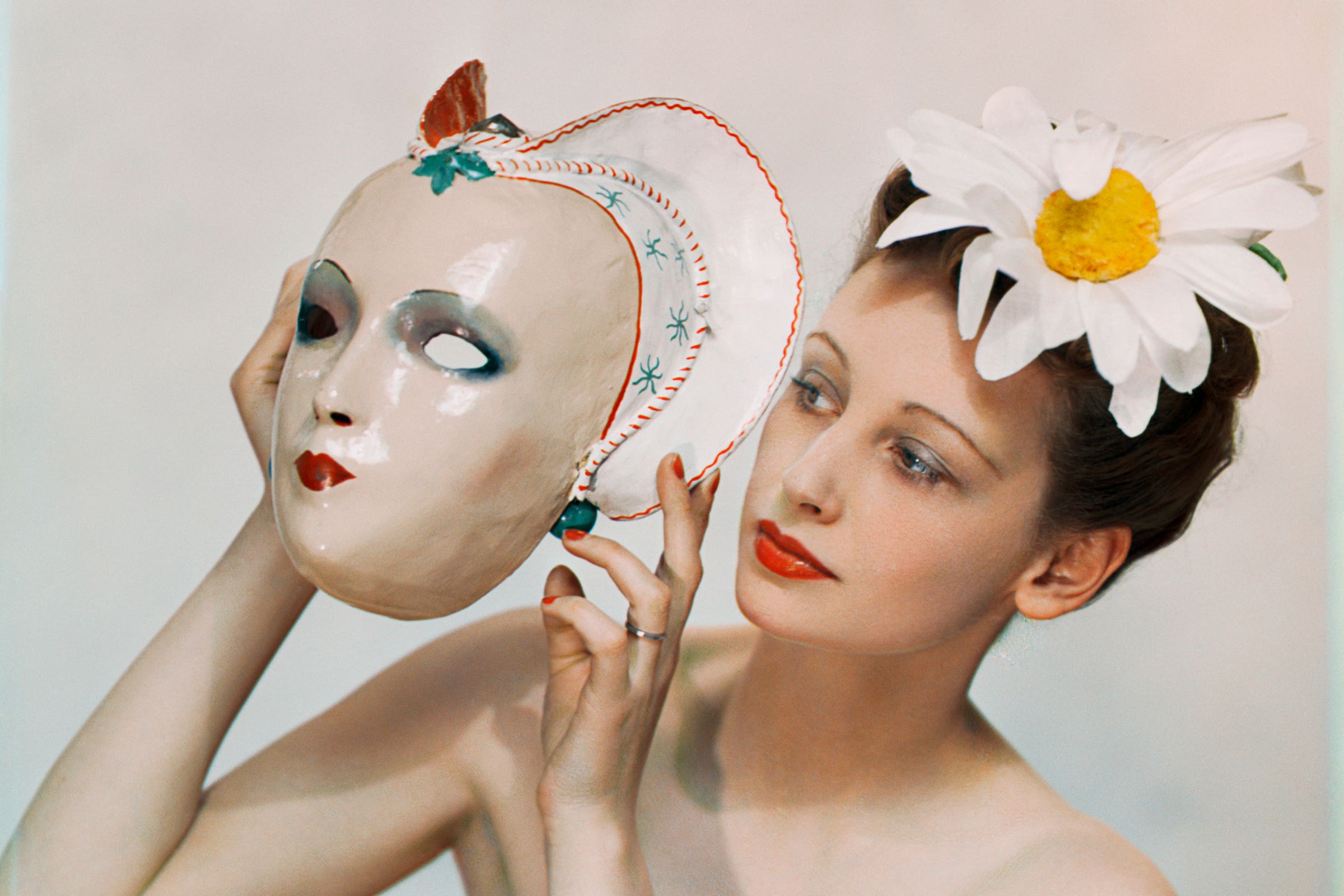 National Gallery to reopen with exhibition on pioneering colour photographer