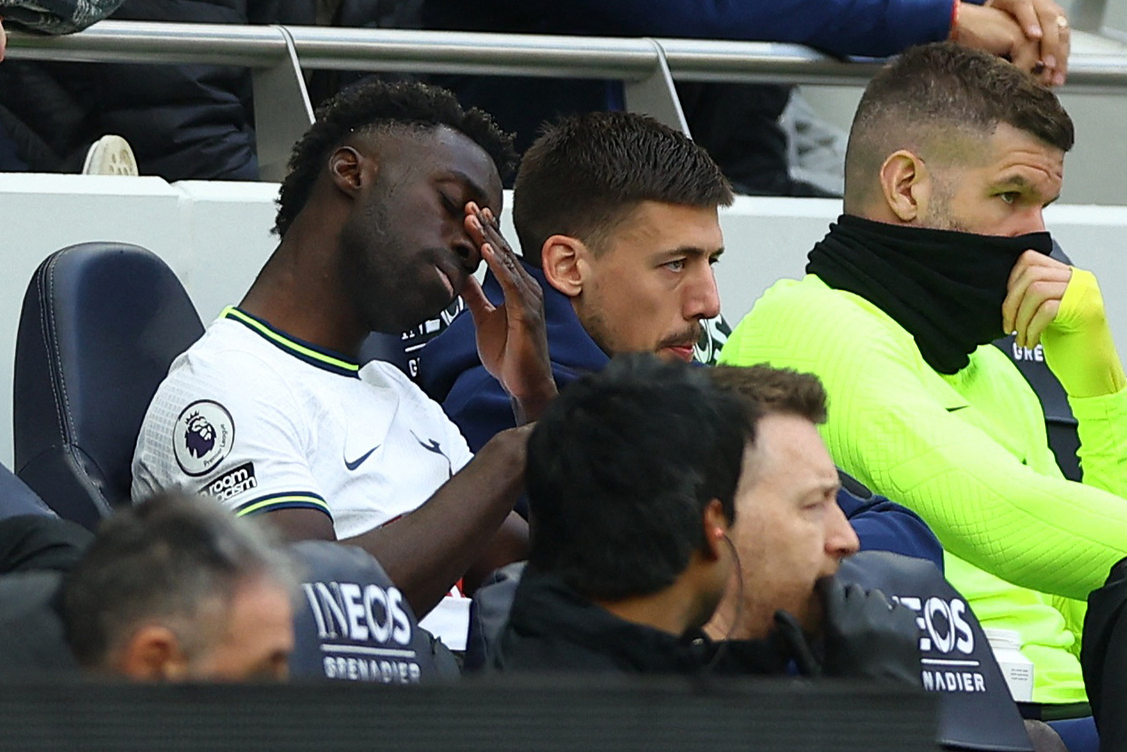 Tottenham: Cristian Stellini reacts to Spurs fans brutally booing Davinson Sanchez after horror cameo