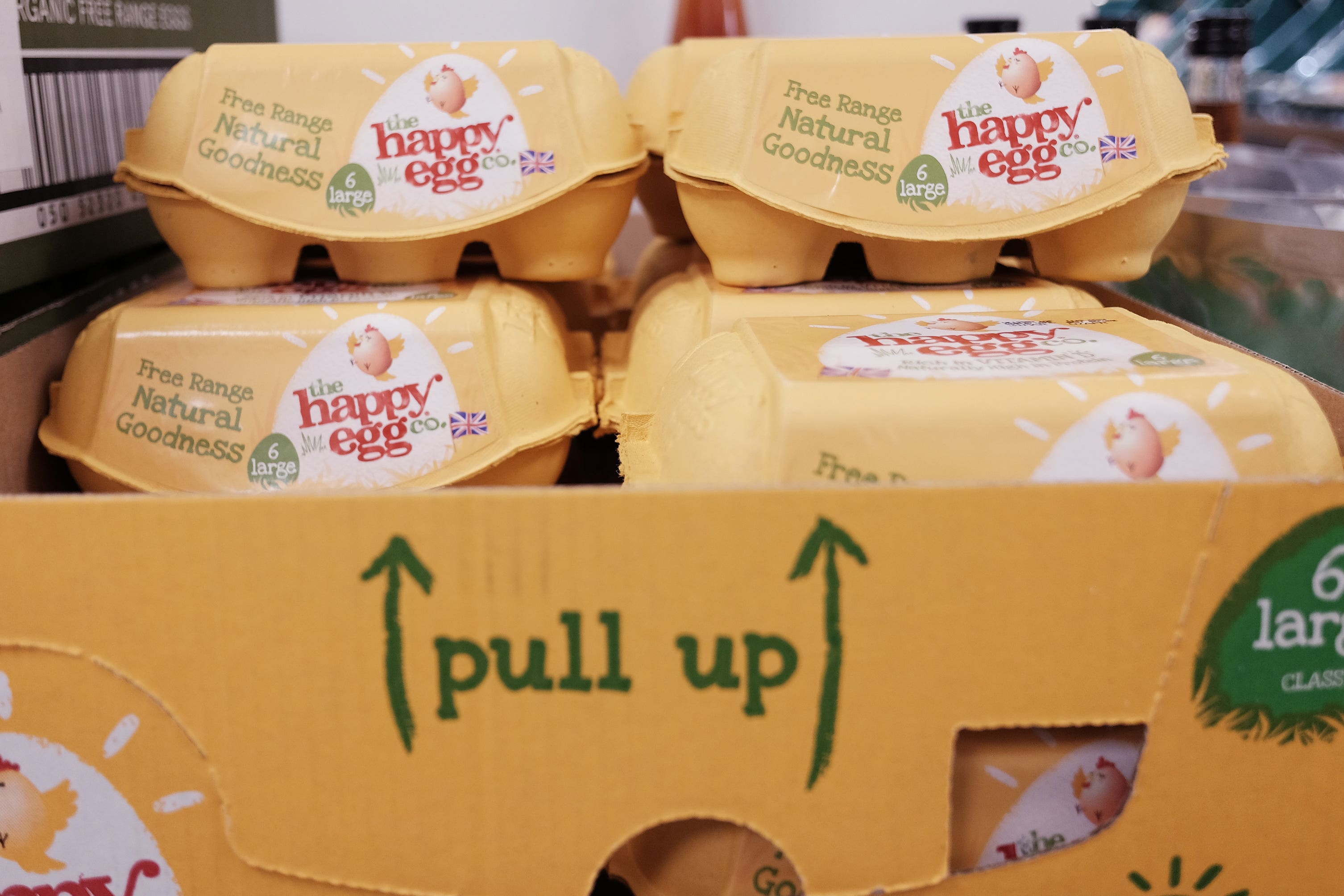Free-range eggs return to shelves as poultry restrictions ease