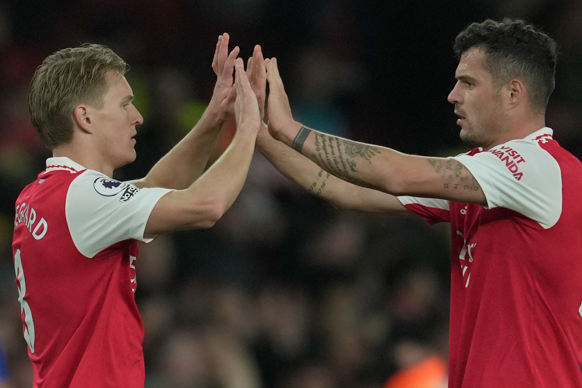 Ruthless Arsenal restate title credentials with Chelsea in crisis