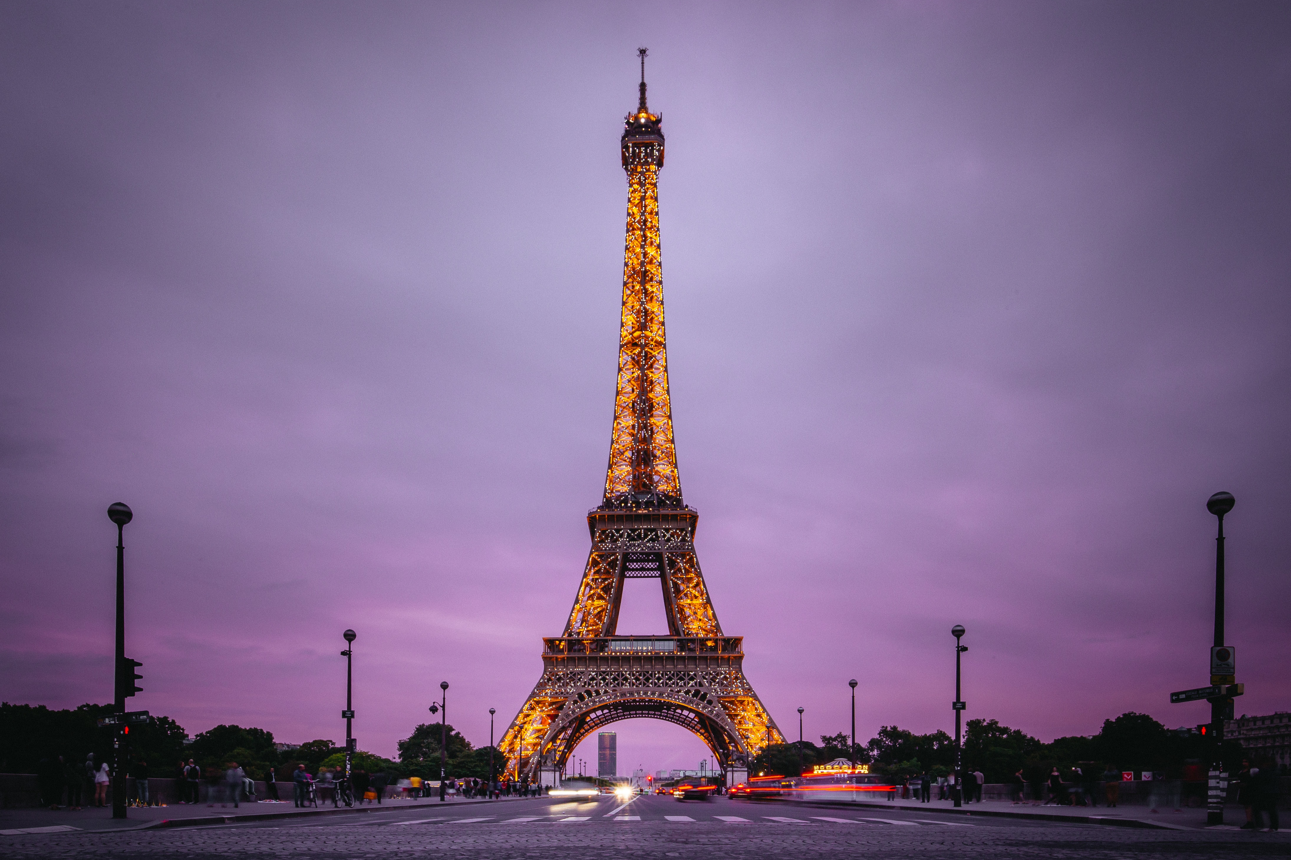 Eiffel Tower shut down for third day as workers continue strike