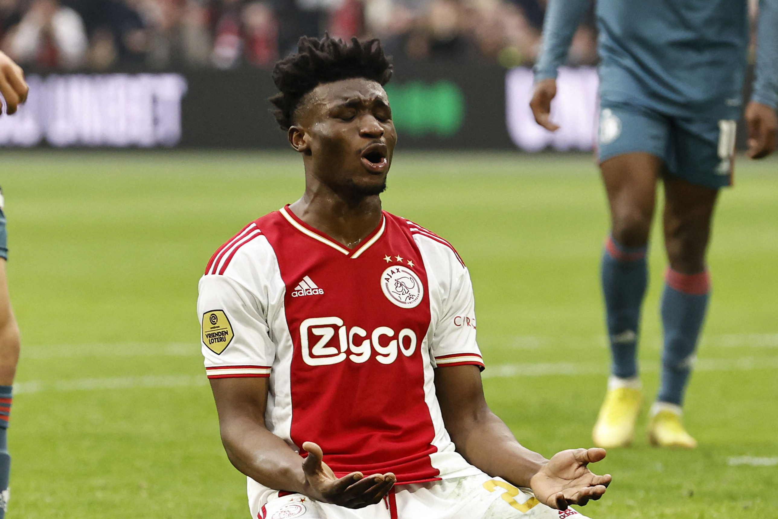 Arsenal and Manchester United transfer boost as Mohammed Kudus’ agent confirms plan to leave Ajax