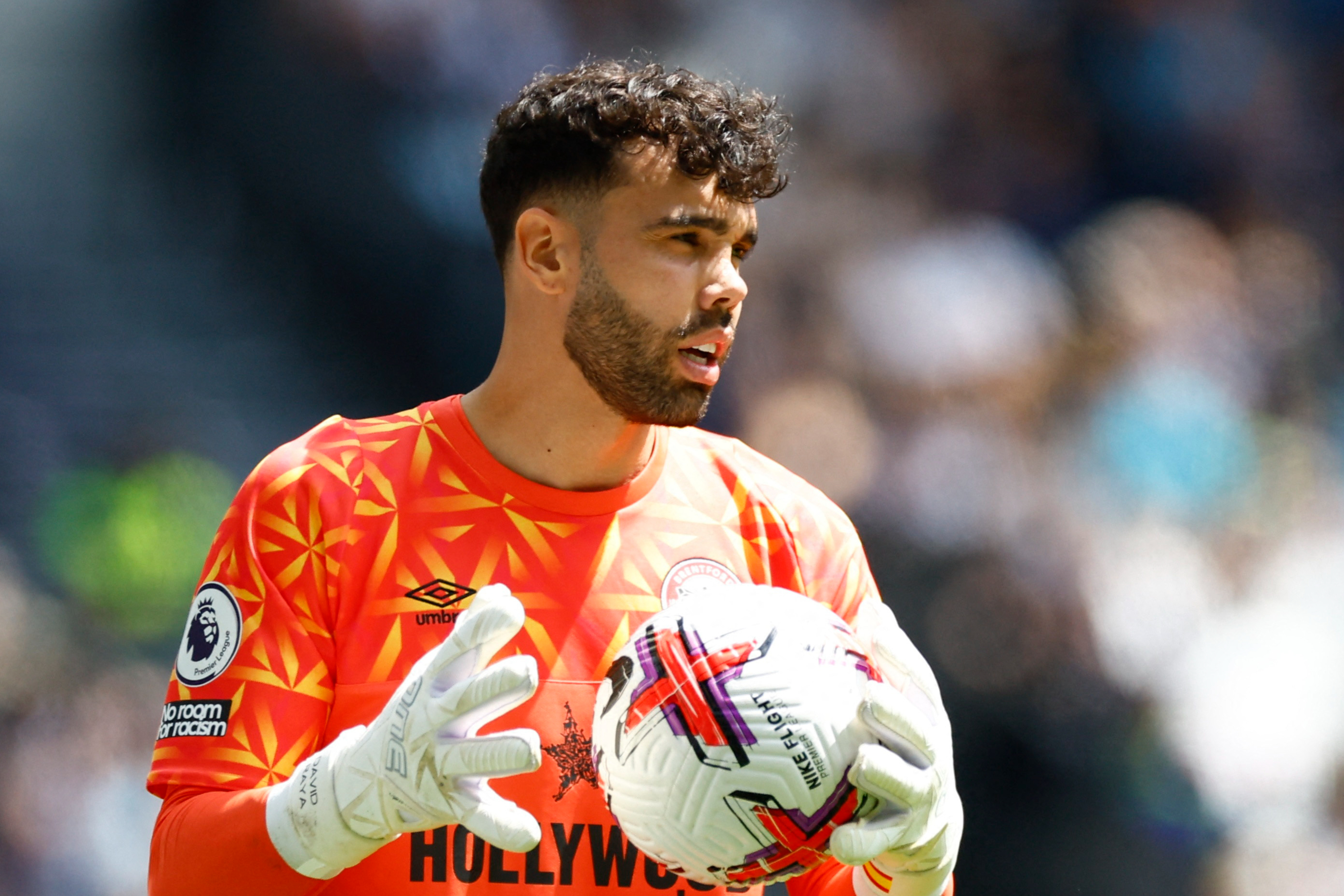 Tottenham transfer news: Spurs and Manchester United unwilling to meet David Raya asking price