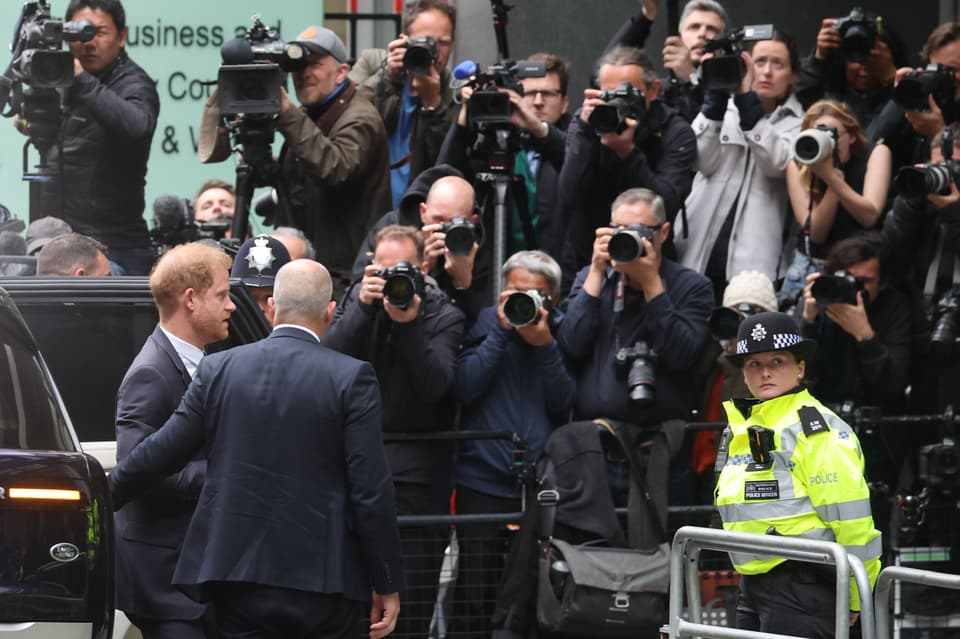 MGN Phone hacking trial