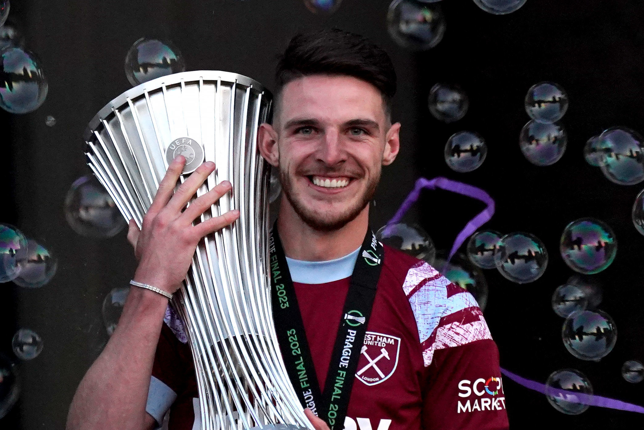 West Ham confirm Declan Rice exit - but refuse to  mention Arsenal