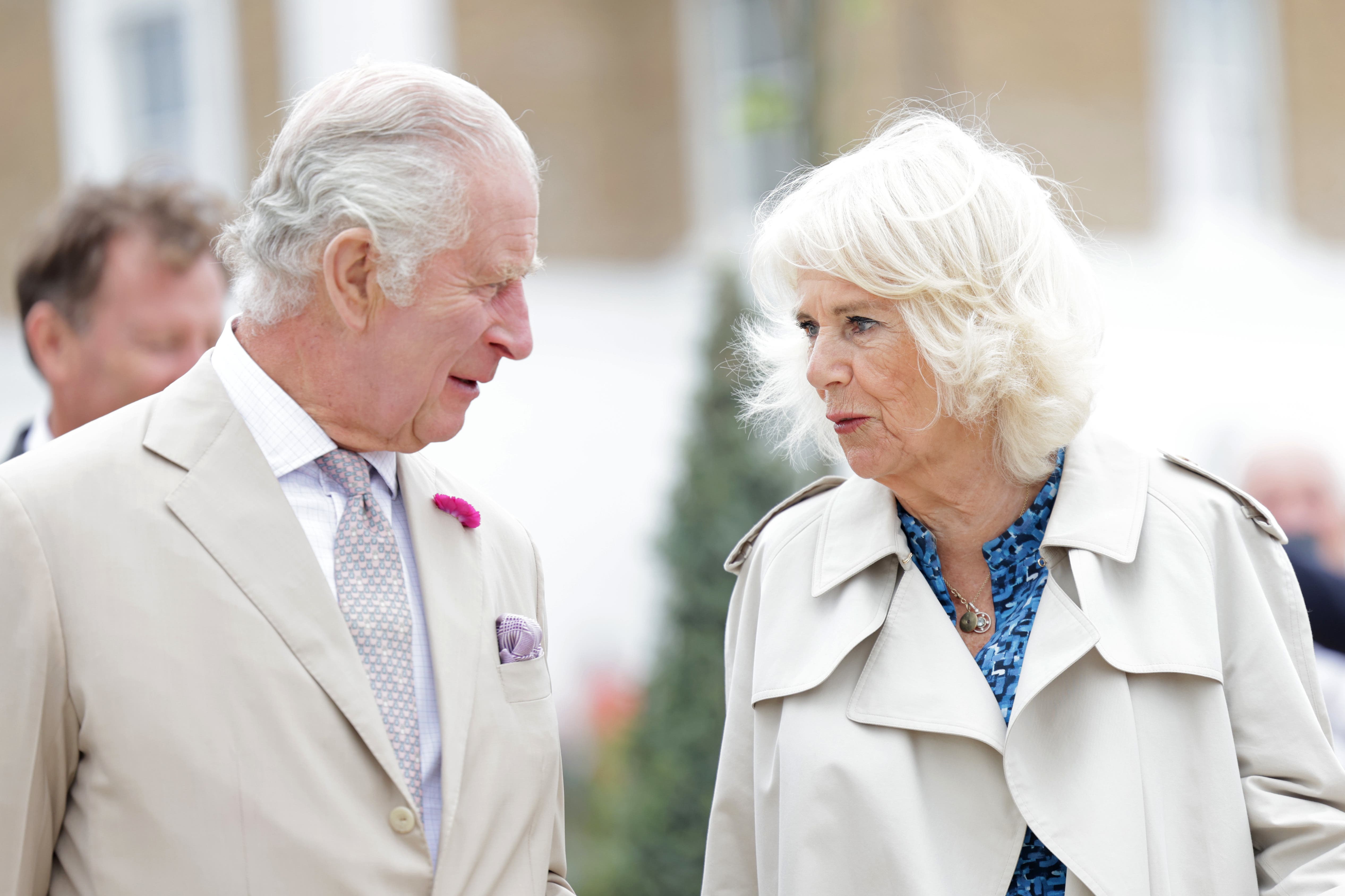 King and Queen surprise spa guests at eco-village