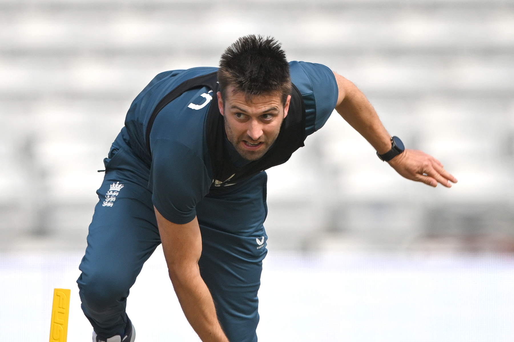 Ashes: Mark Wood needs to produce fast show if wounded England are to fight fire with fire