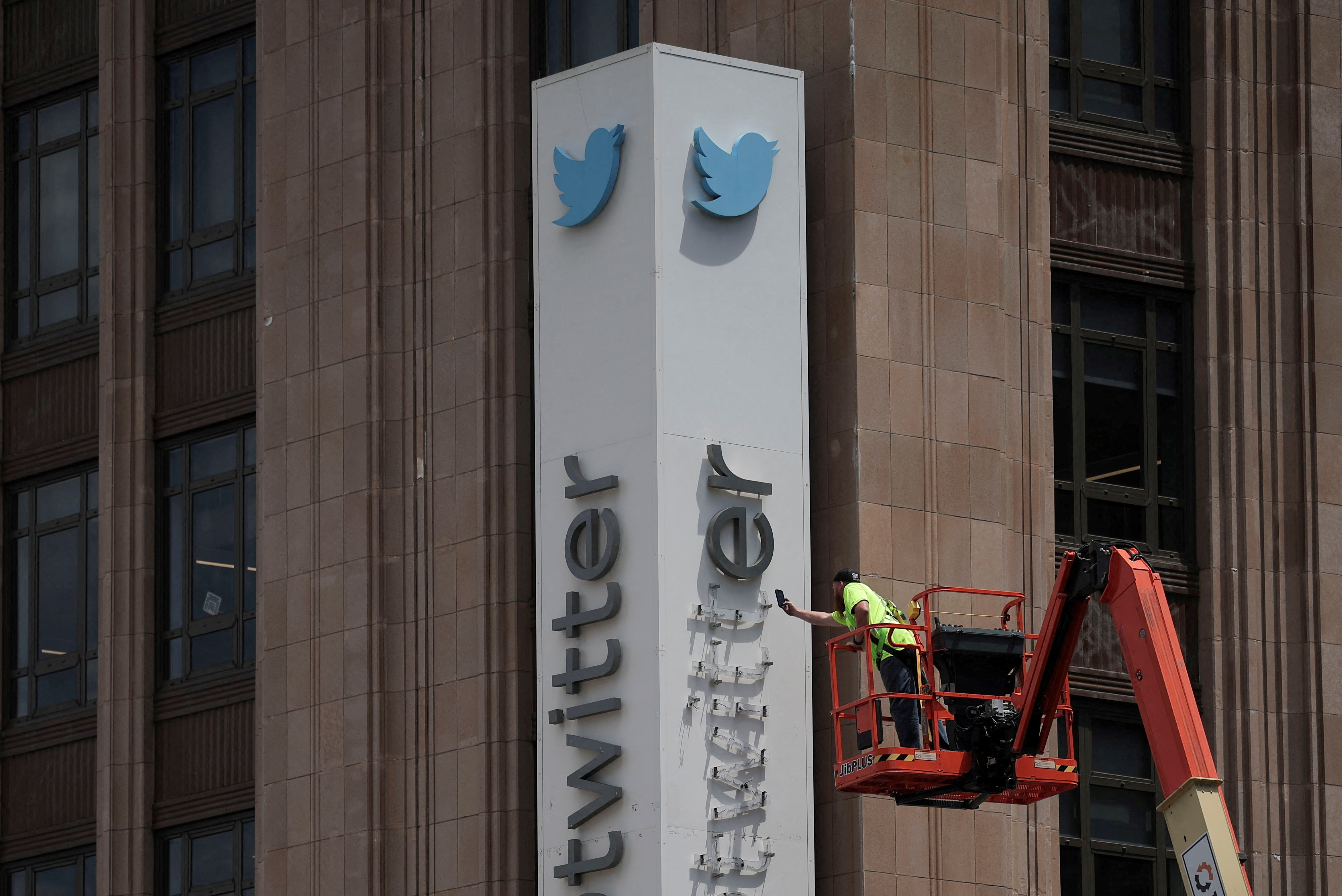 FILE PHOTO: The problem with X? Meta, Microsoft, hundreds more own trademarks to new Twitter name