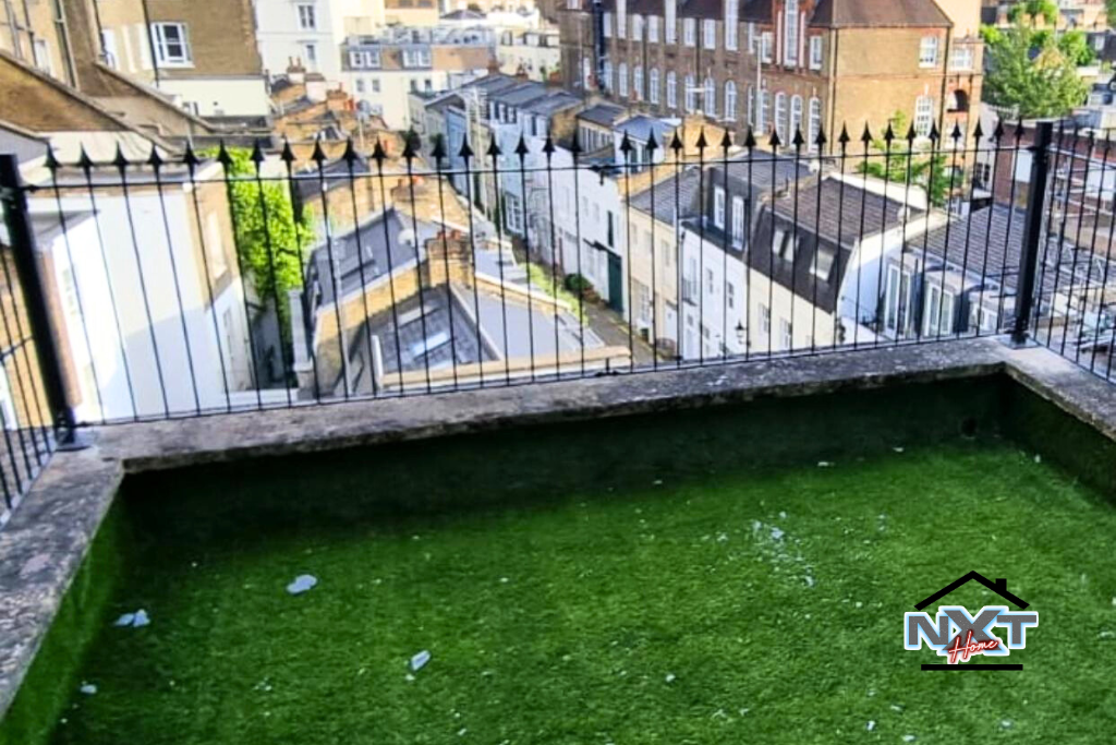 South Kensington balcony listed for £50,000 finds new owner