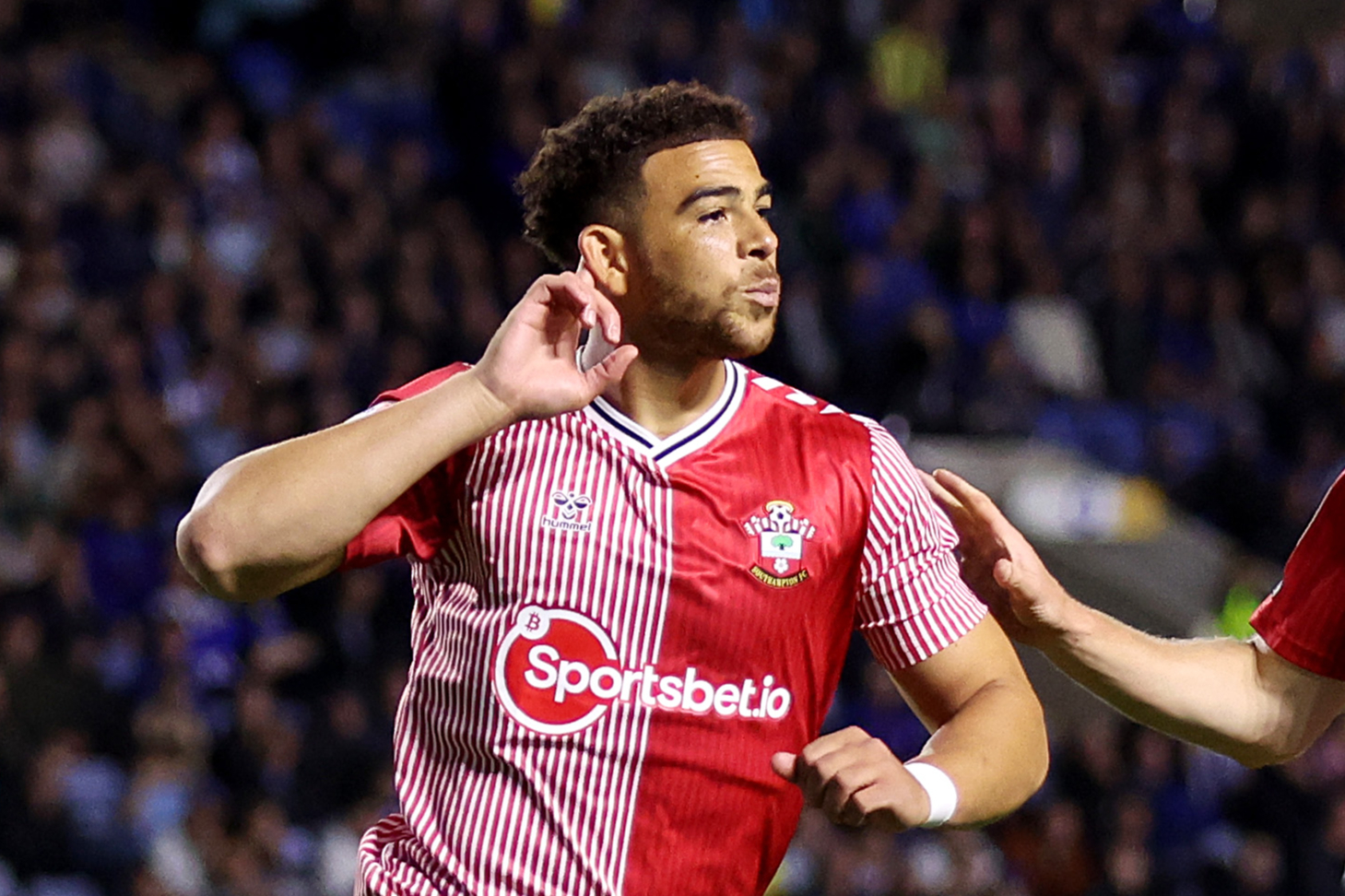 Crystal Palace weigh up £10m striker bid amid Chelsea’s Olise interest