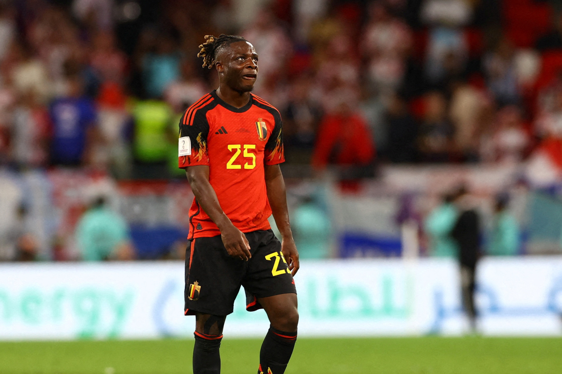 Man City confirm signing as club hunt move for England international