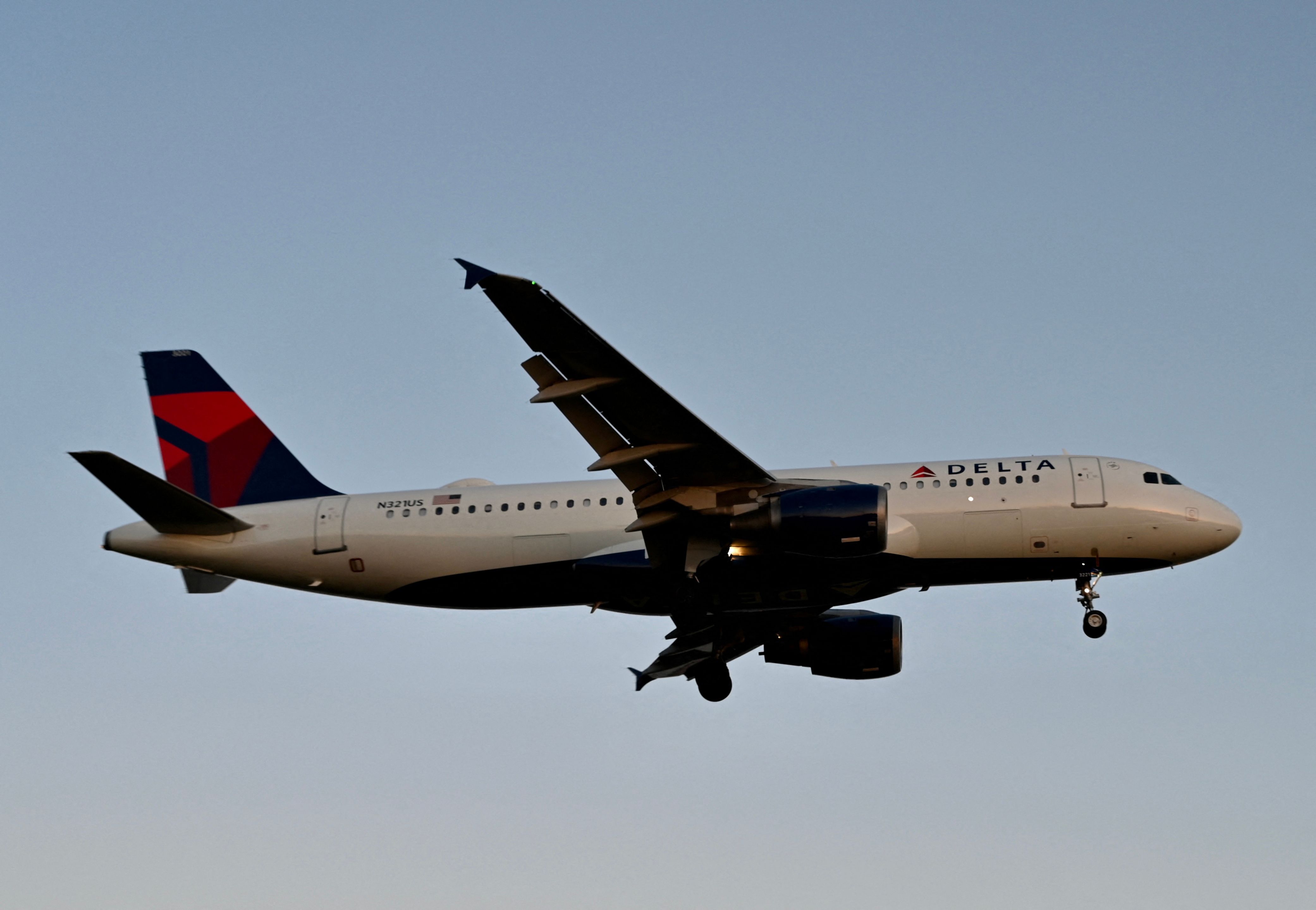 Pilot jailed for being over alcohol limit before New York flight