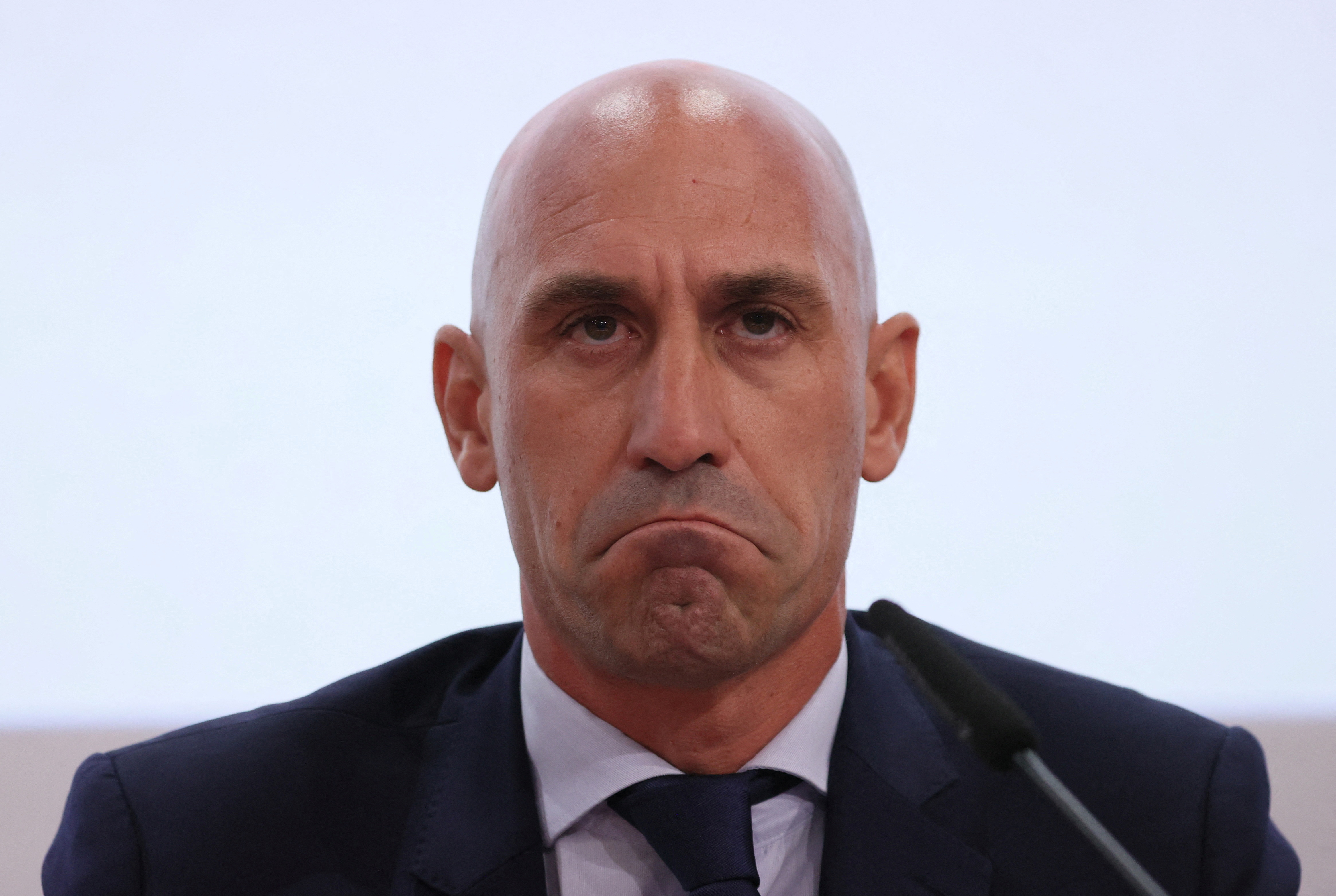 Spanish judge orders Luis Rubiales to face questions in court this week over Jenni Hermoso kiss