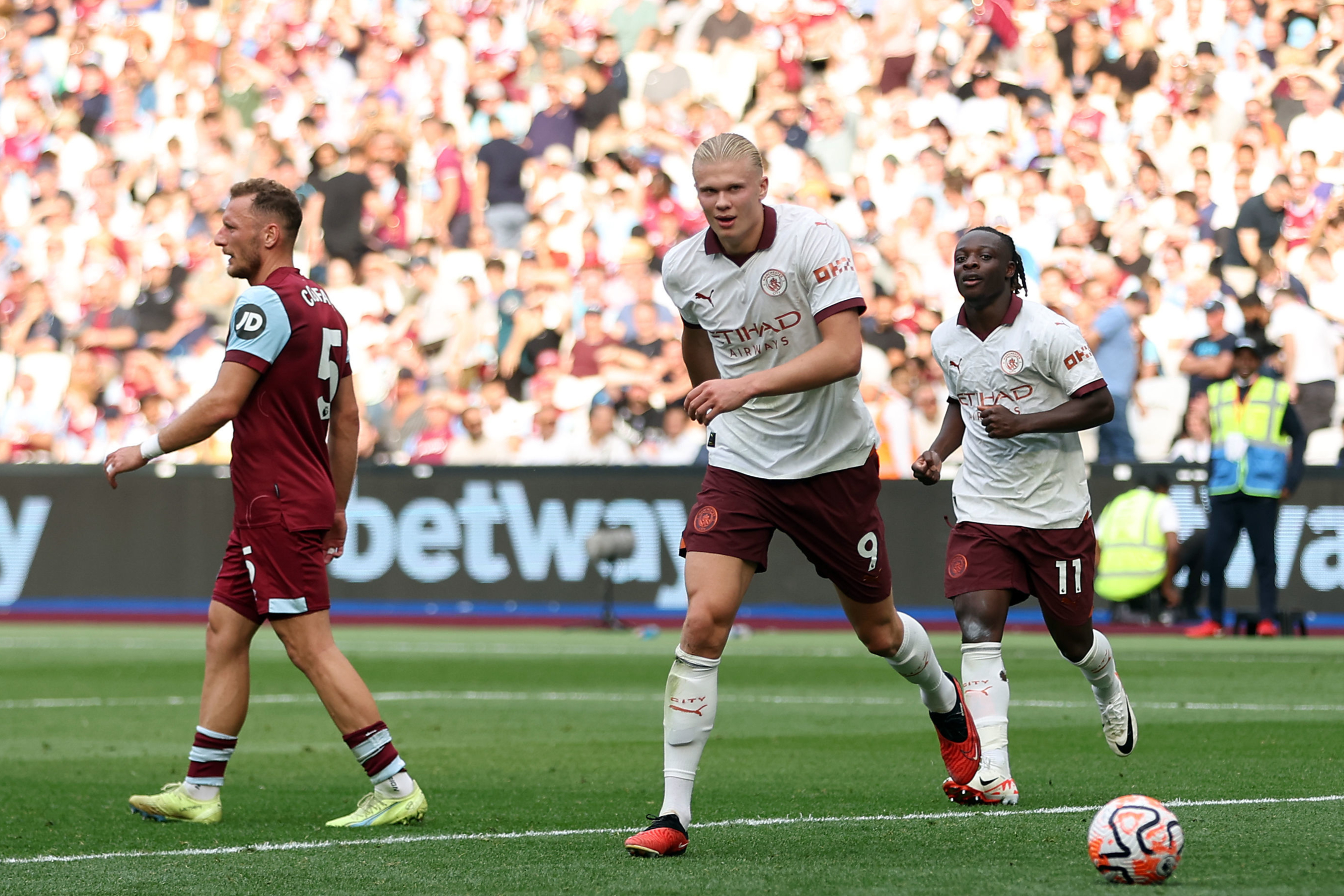 West Ham 1-3 Man City: Champions preserve status quo despite Hammers progress