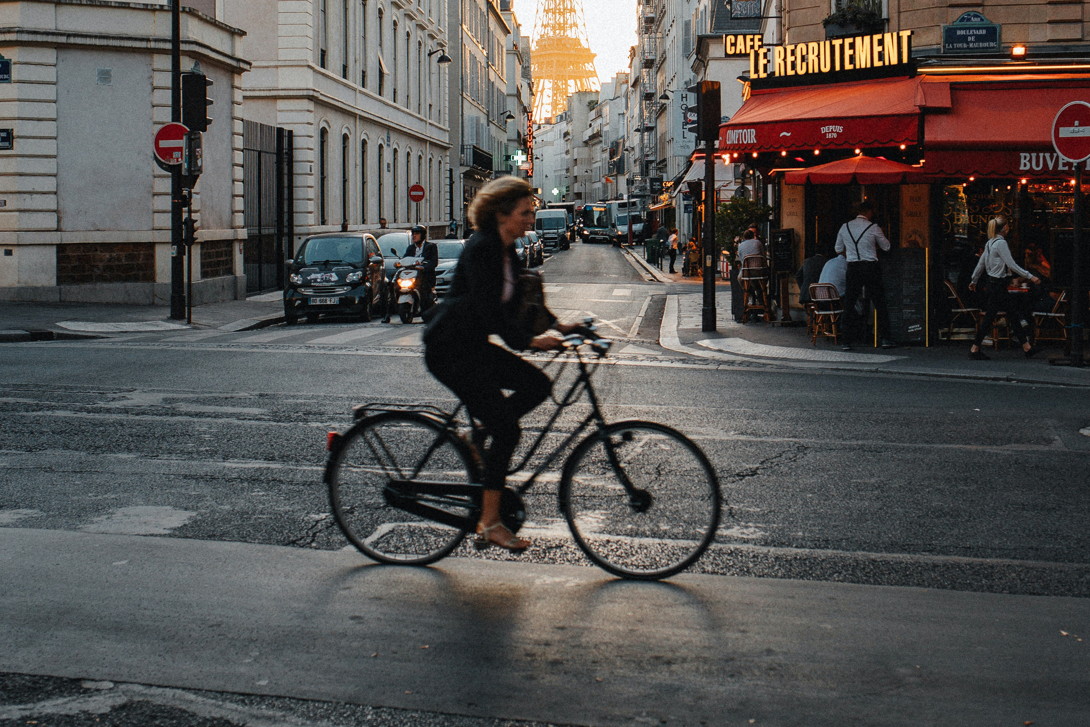 Best electric bikes under £1000 to buy in the UK