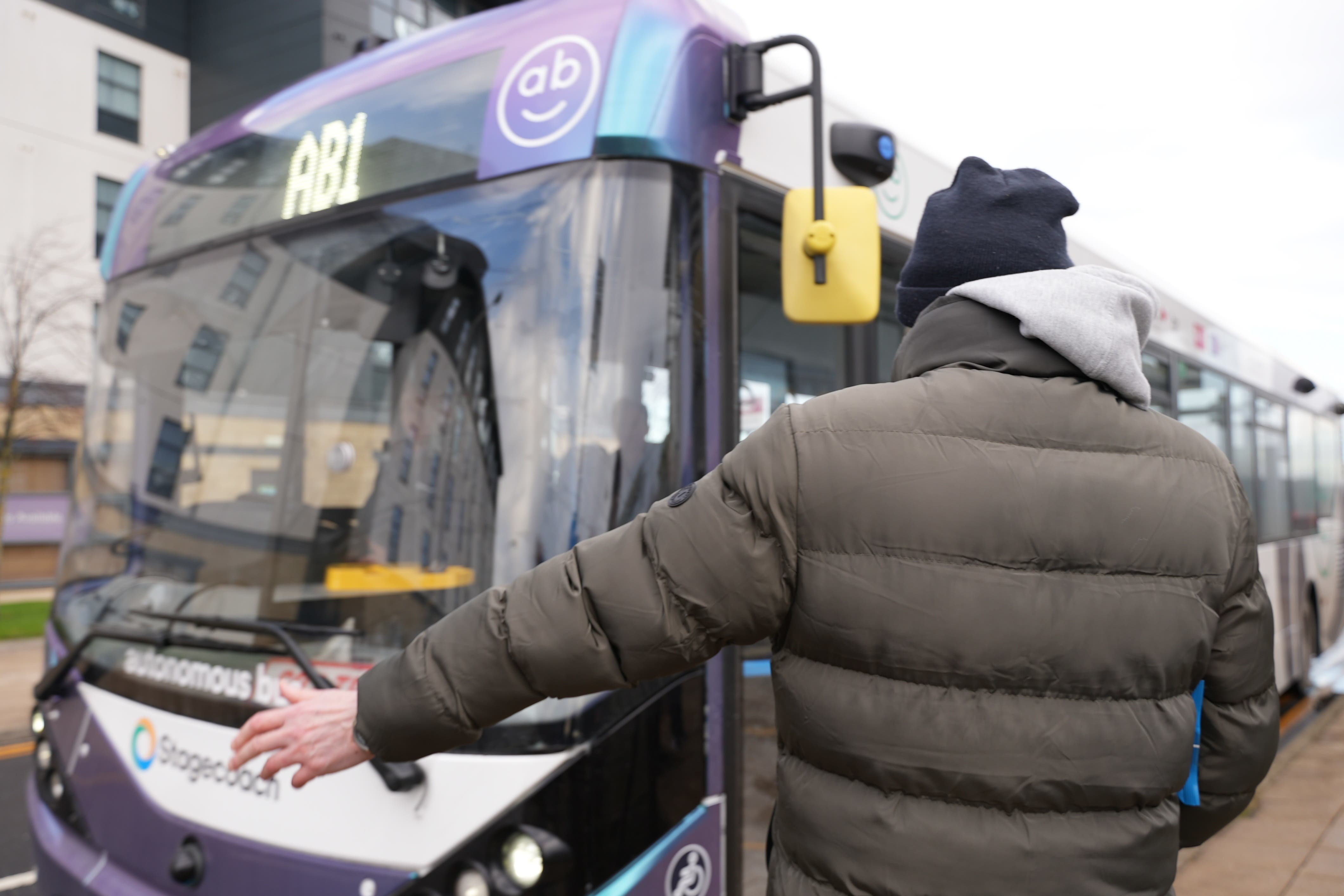 Bus workers to strike in dispute over pay