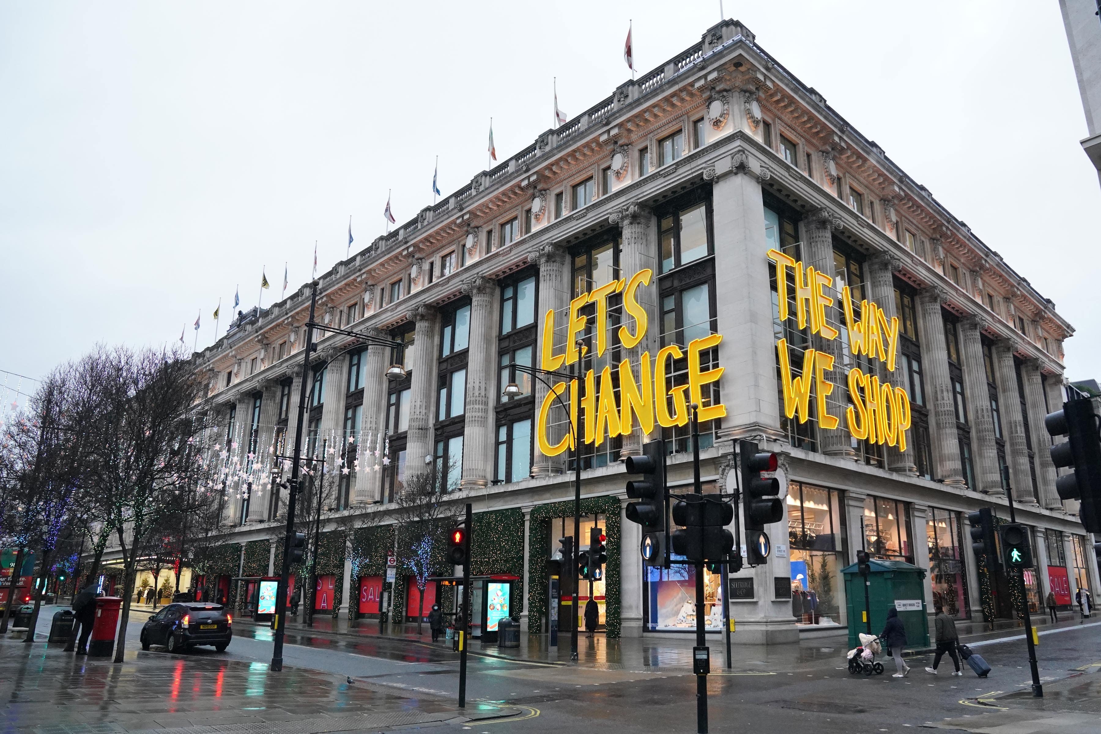Thai firm Central takes majority stake in Selfridges amid co-owner’s financial crisis