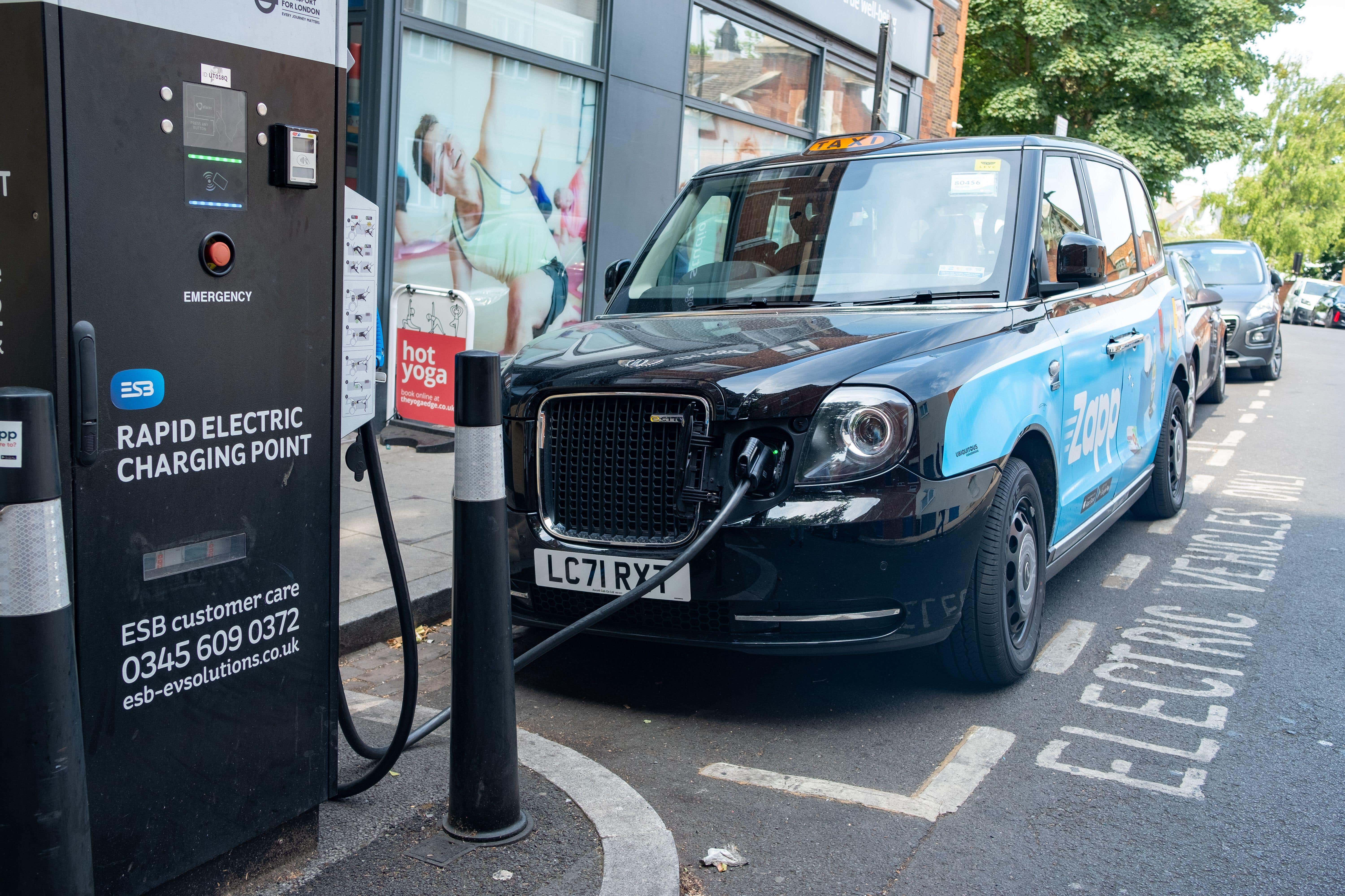 I'm a Black Cab driver and this is why I'm facing extinction 