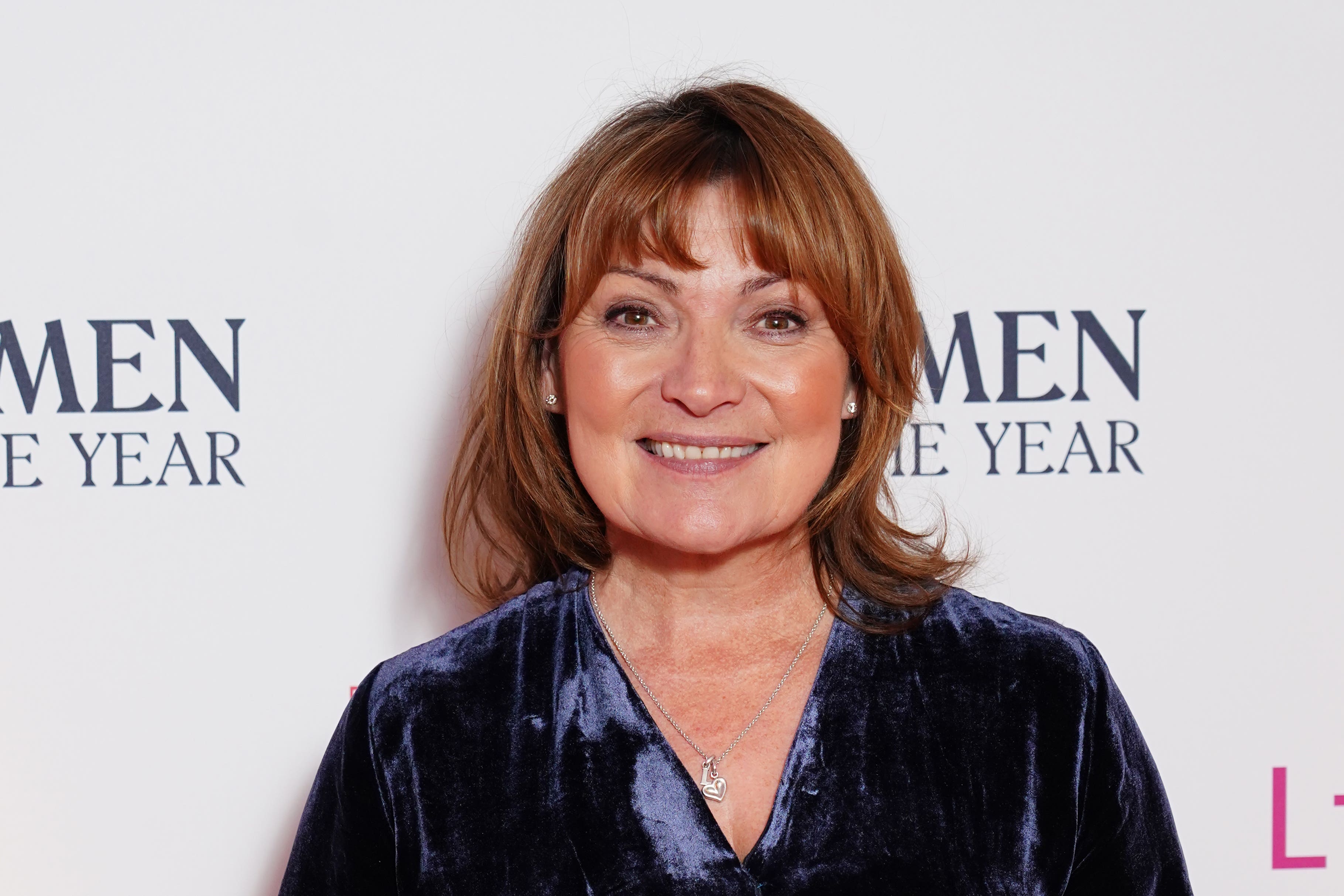 TV presenter Lorraine Kelly unveiled as Owl on The Masked Singer