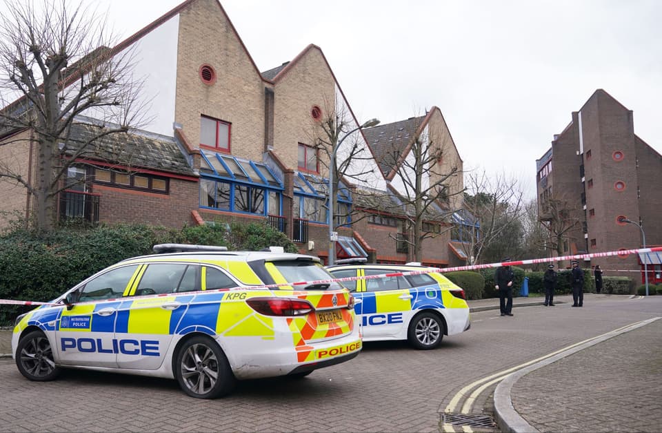 Surrey Quays incident