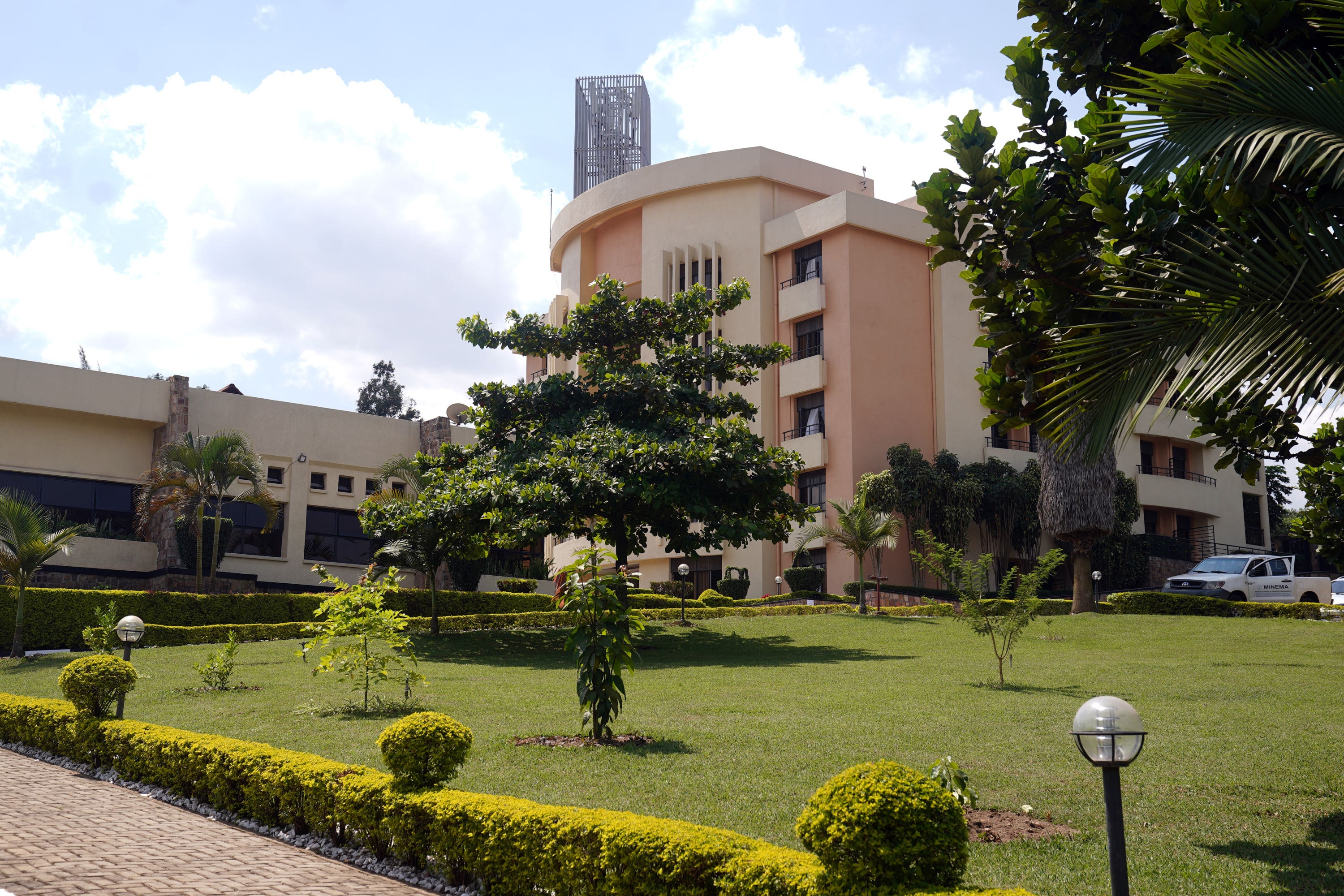 Ministers faced with new setbacks over Rwanda Bill