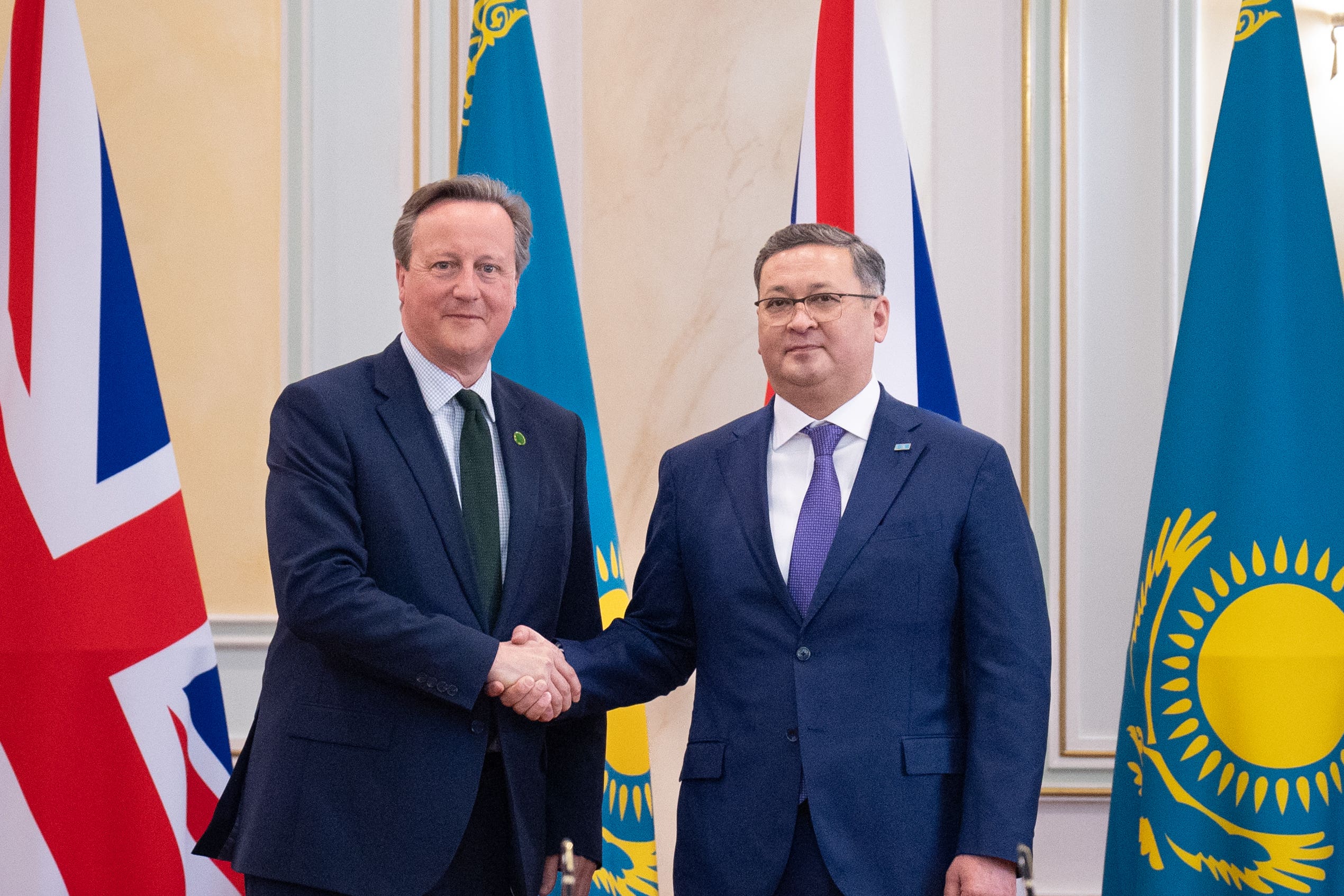 Cameron: No precedent for me to face scrutiny from MPs at Commons Bar