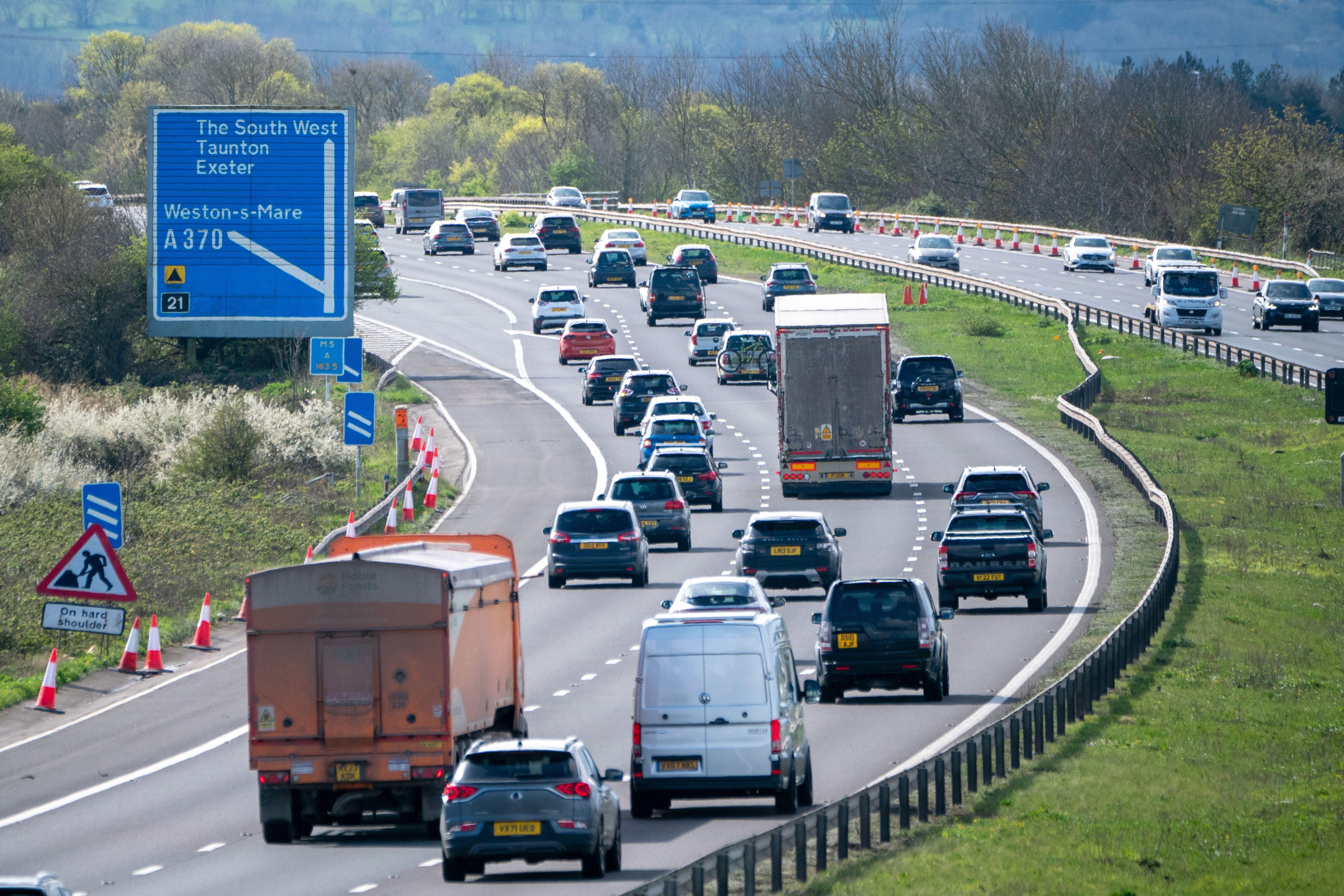Drivers warned of ‘crescendo of cars’ during bank holiday getaway