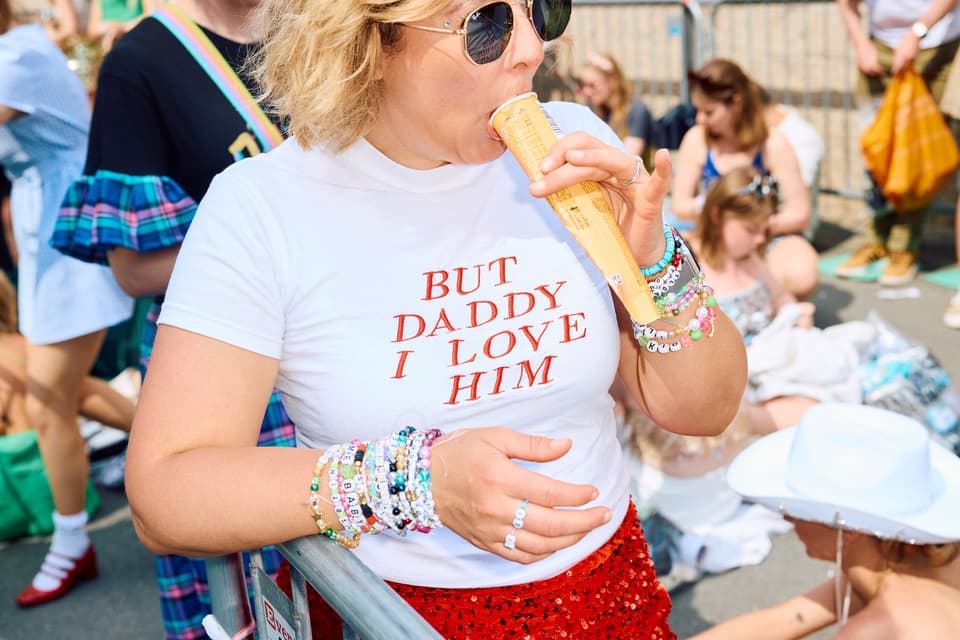 An iconic Swiftie London look 
