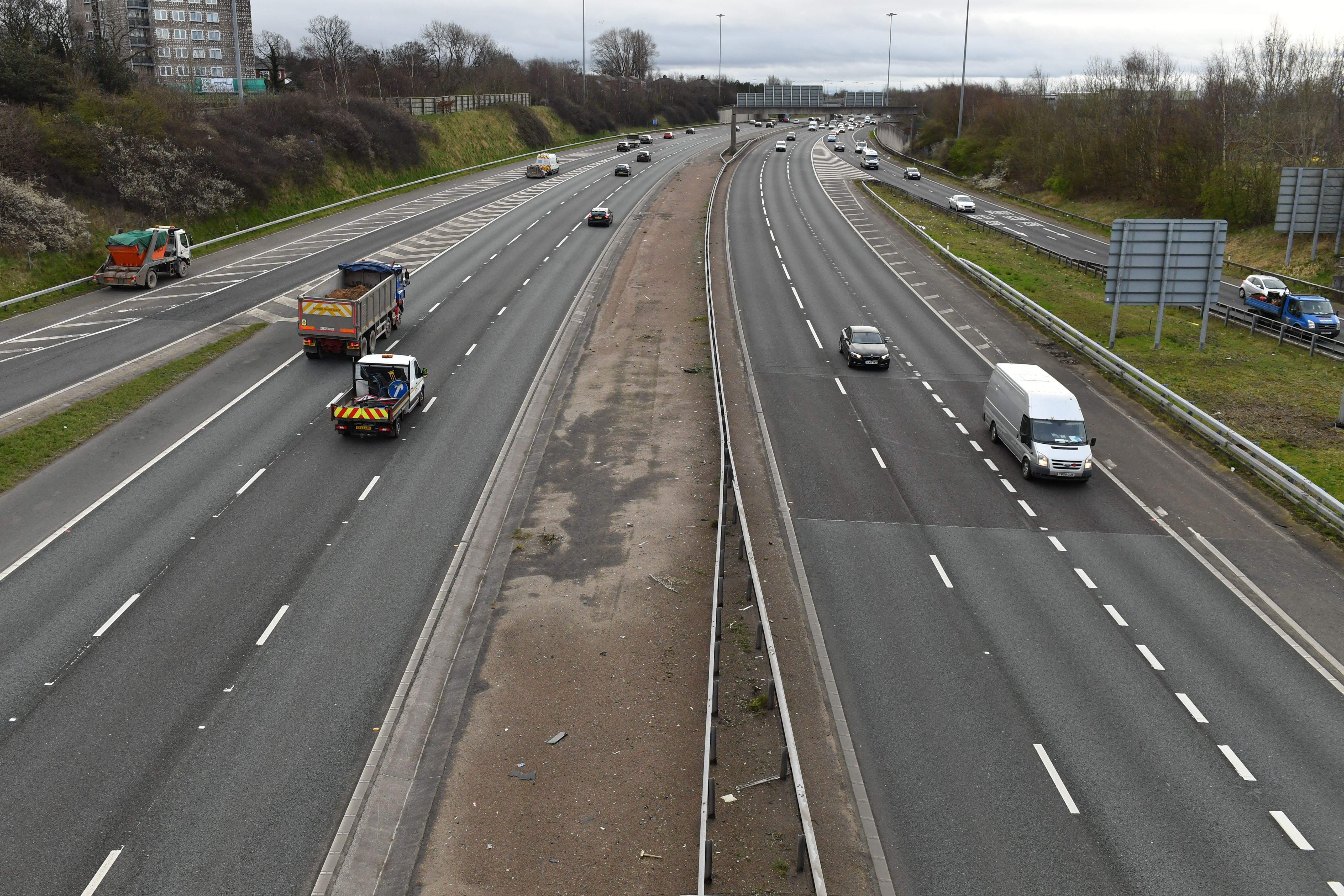 Long-running road and rail projects to go ahead after year-long pause