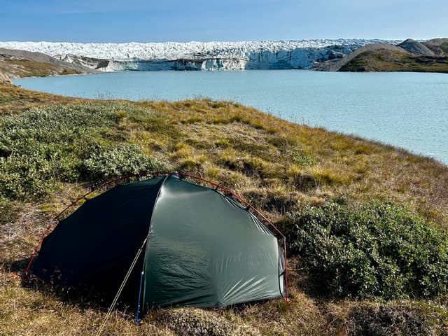 Terra Nova Southern Cross 1 pitched in the Arctic