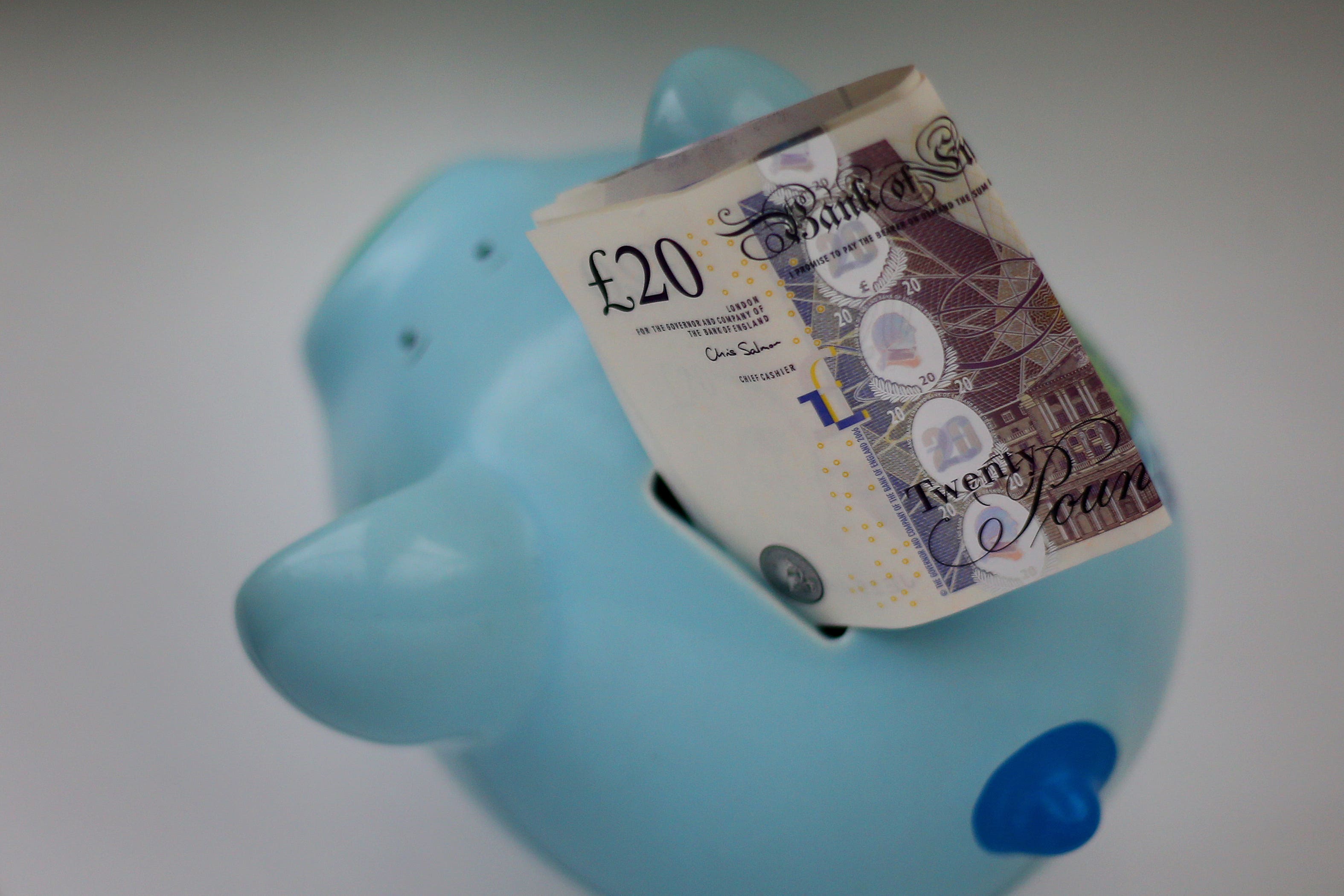 £2,000 savings buffer ‘can be turning point for households’ financial wellbeing’