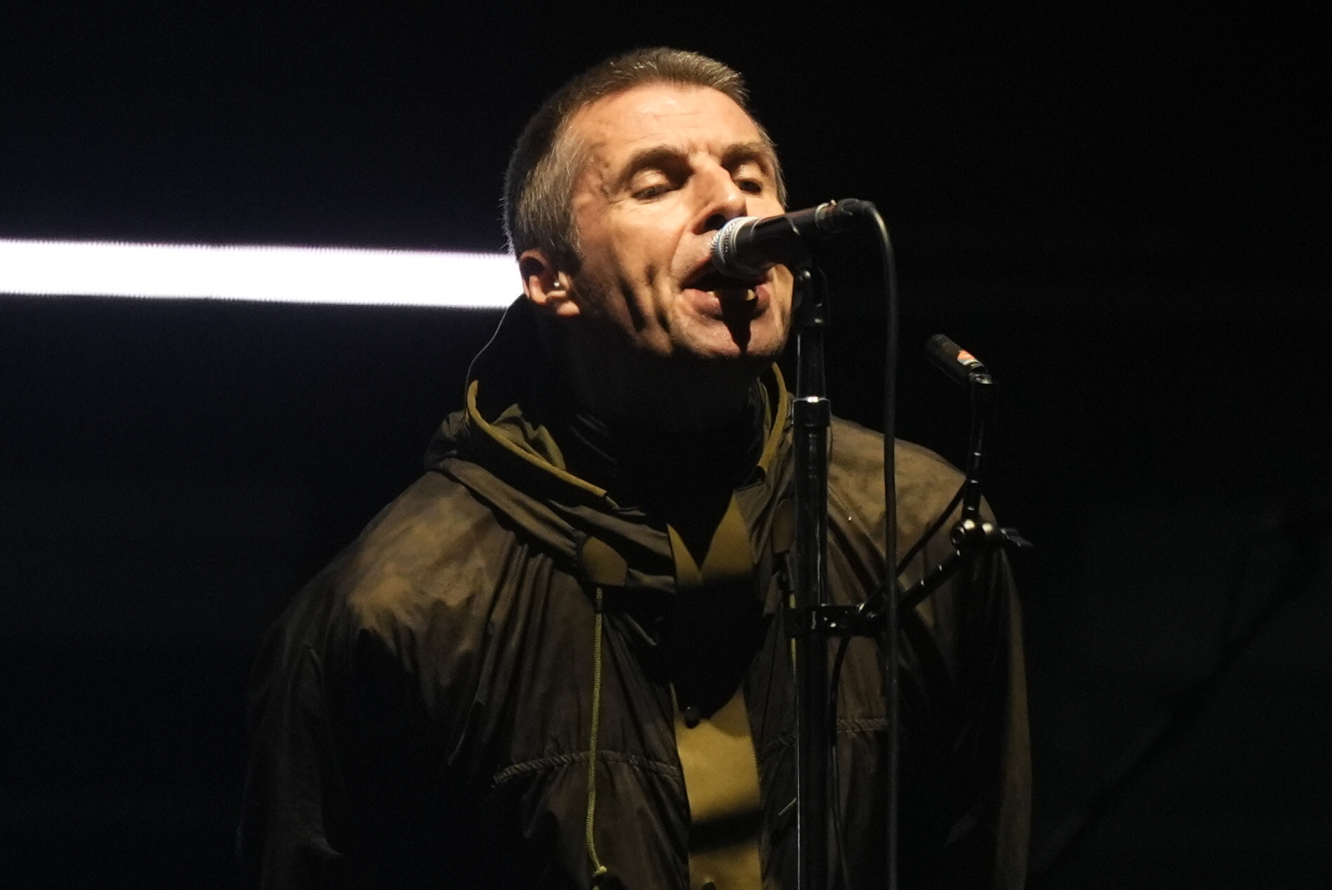 Oasis ‘in talks over greatest hits album’ amid talk of more UK shows