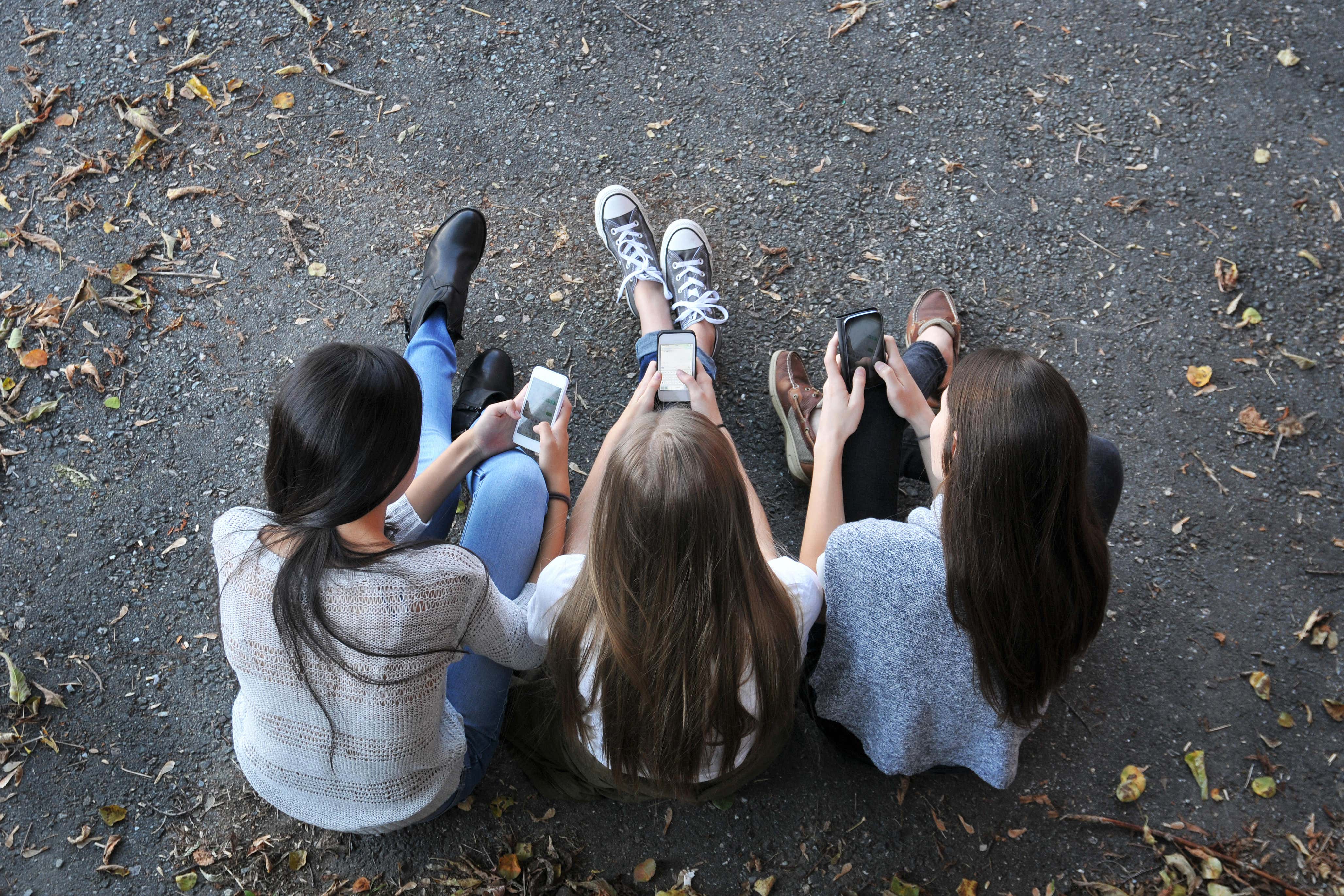Social media ban for under-16s backed by Lords