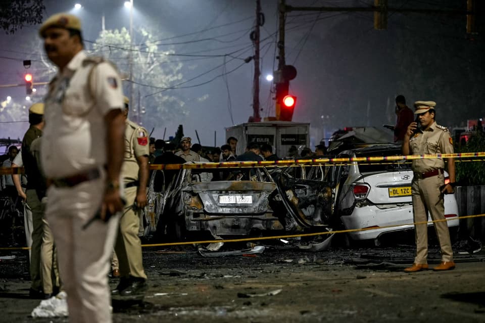 TOPSHOT-INDIA-FIRE