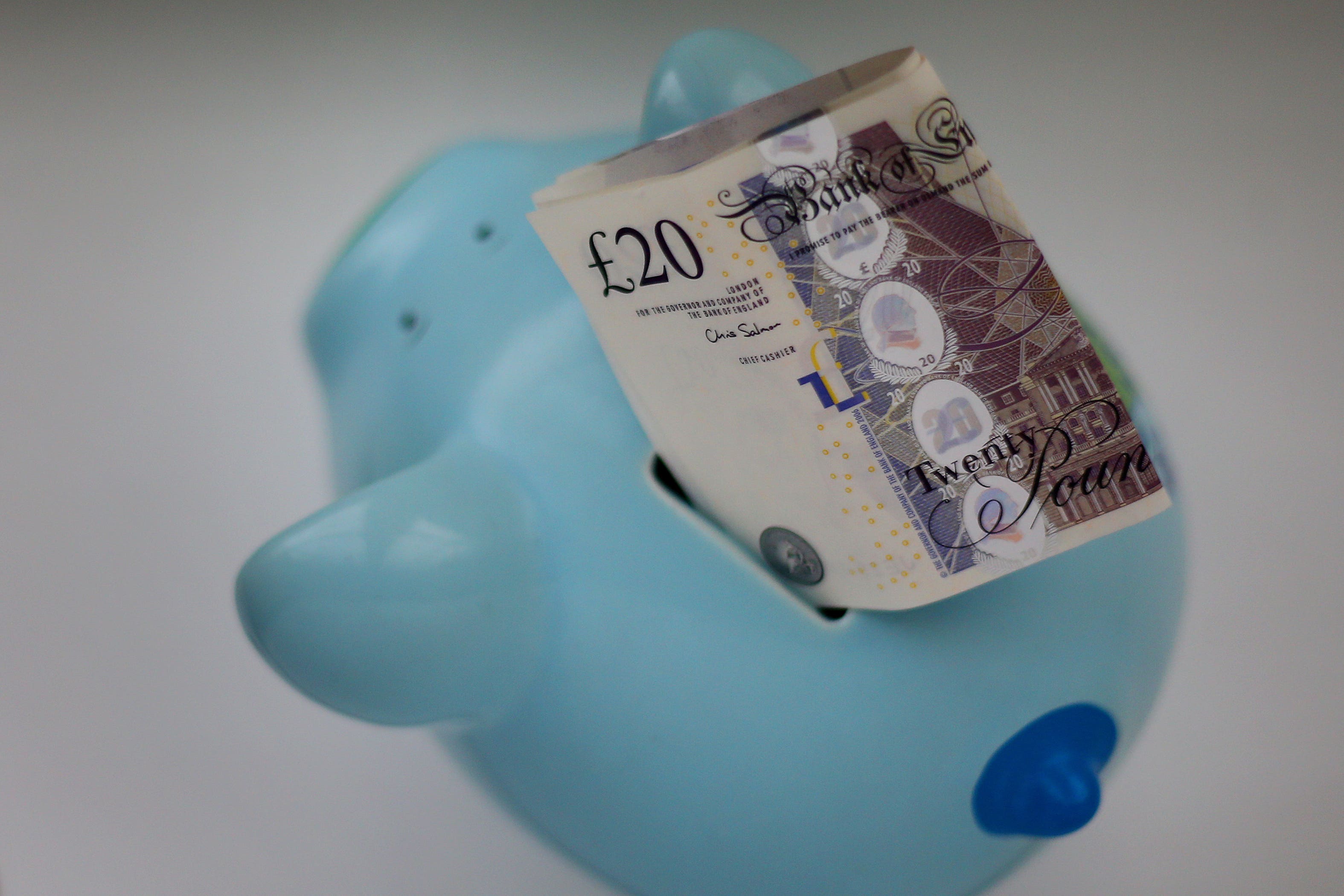 Calls for free pension health checks to avert ‘retirement under-savings crisis’