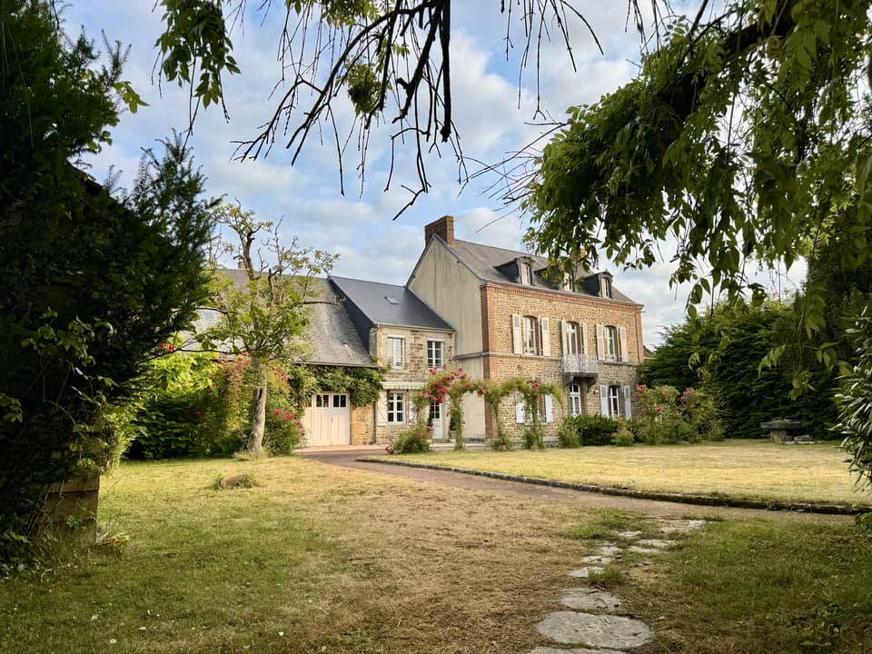 The property is valued at £250,000