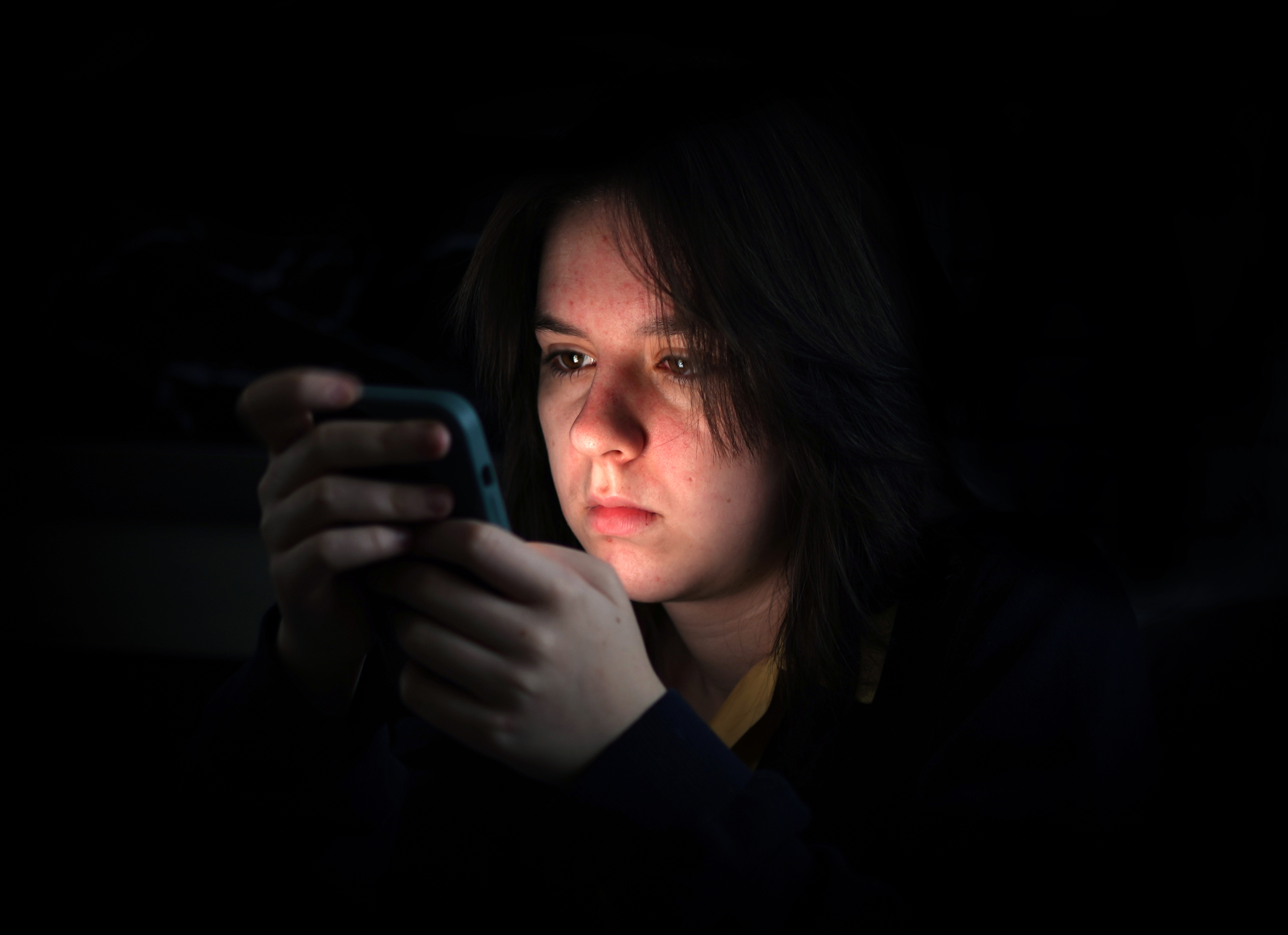 Social media ban on under 16s could be announced within months, says Cabinet minister