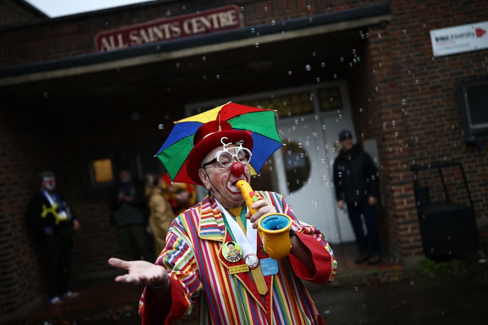 BRITAIN-ENTERTAINMENT-CLOWNS-OFFBEAT