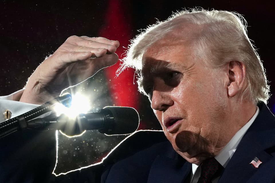 U.S. President Donald Trump shields his eyes from light as he speaks during the National Republican Congressional Committee (NRCC) annual fundraising dinner in Washington, D.C., U.S., March 25, 2026. REUTERS/Ken Cedeno     TPX IMAGES OF THE DAY