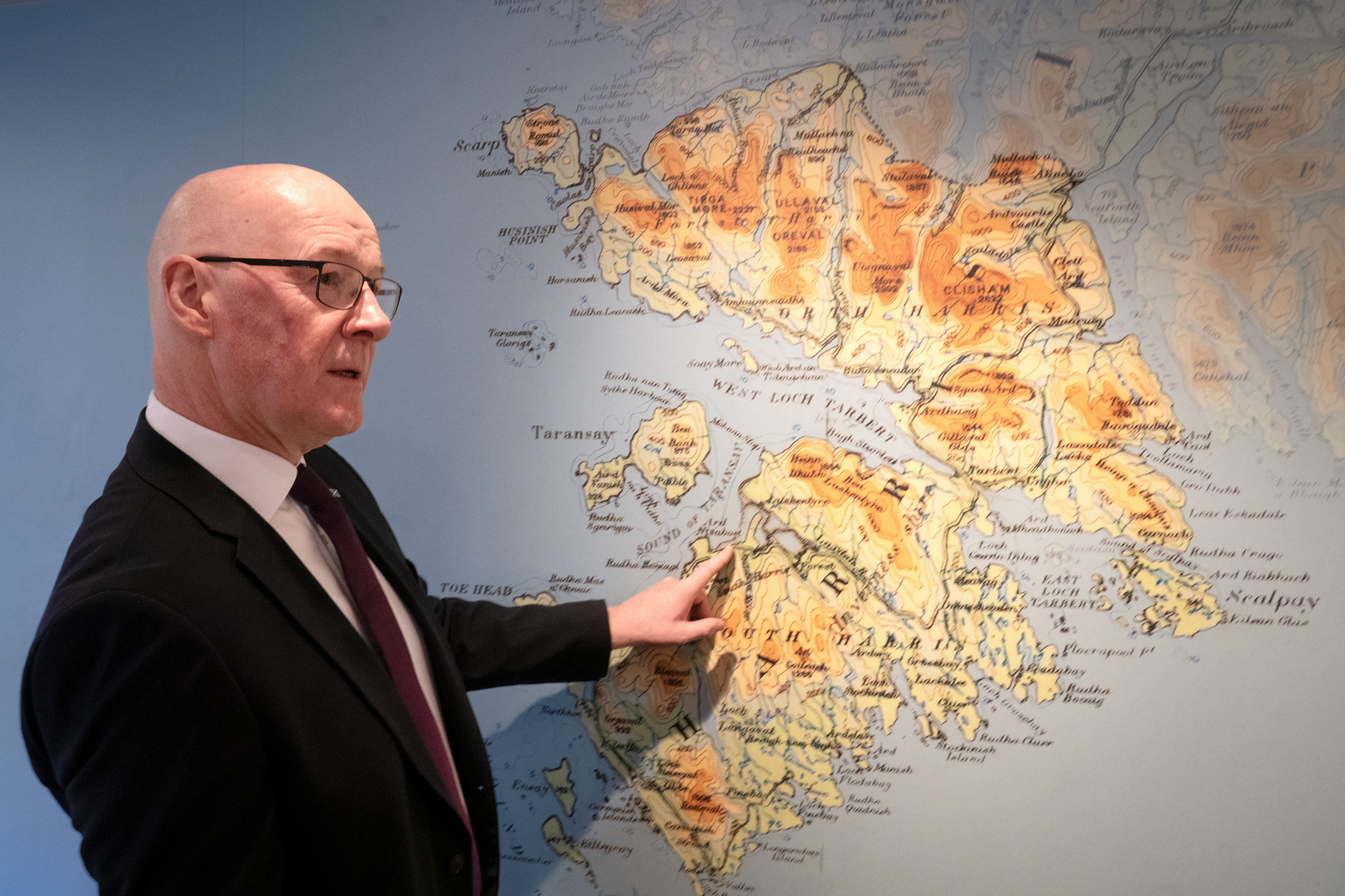 Swinney outlines plans for £300 of energy support for islanders